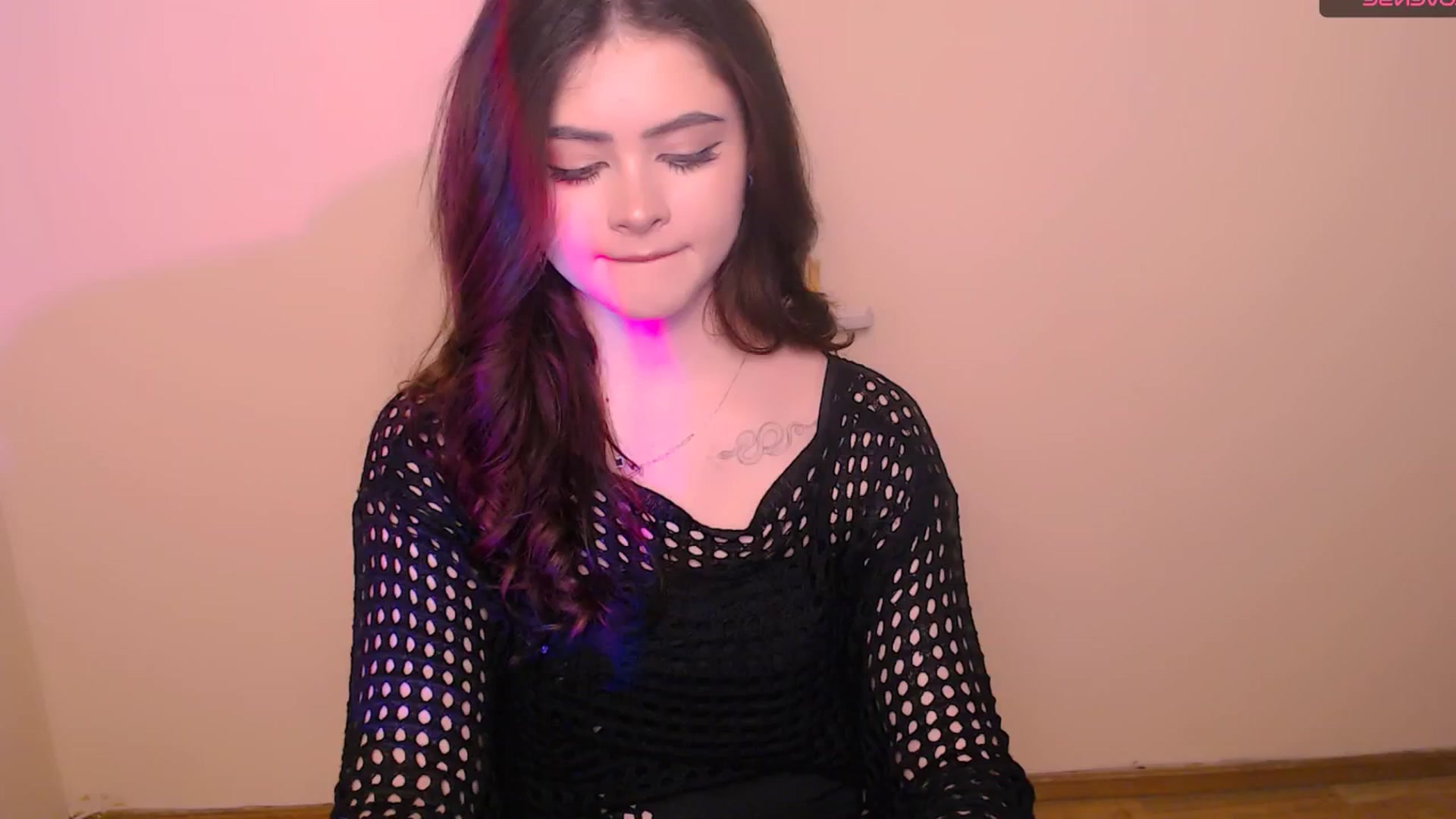 Gallery image thumbnail from LunnaBelle's myfreecams stream on, 03/01/2026, 01:37 image 1 of 20