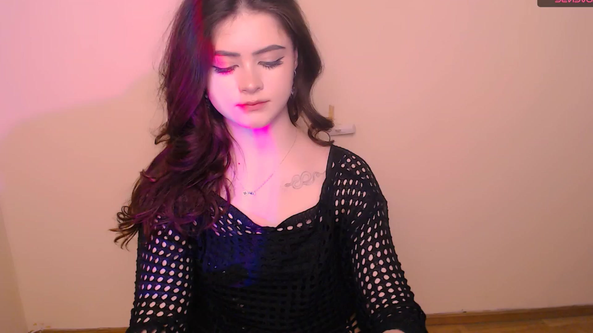 Gallery image thumbnail from LunnaBelle's myfreecams stream on, 03/01/2026, 01:37 image 9 of 20