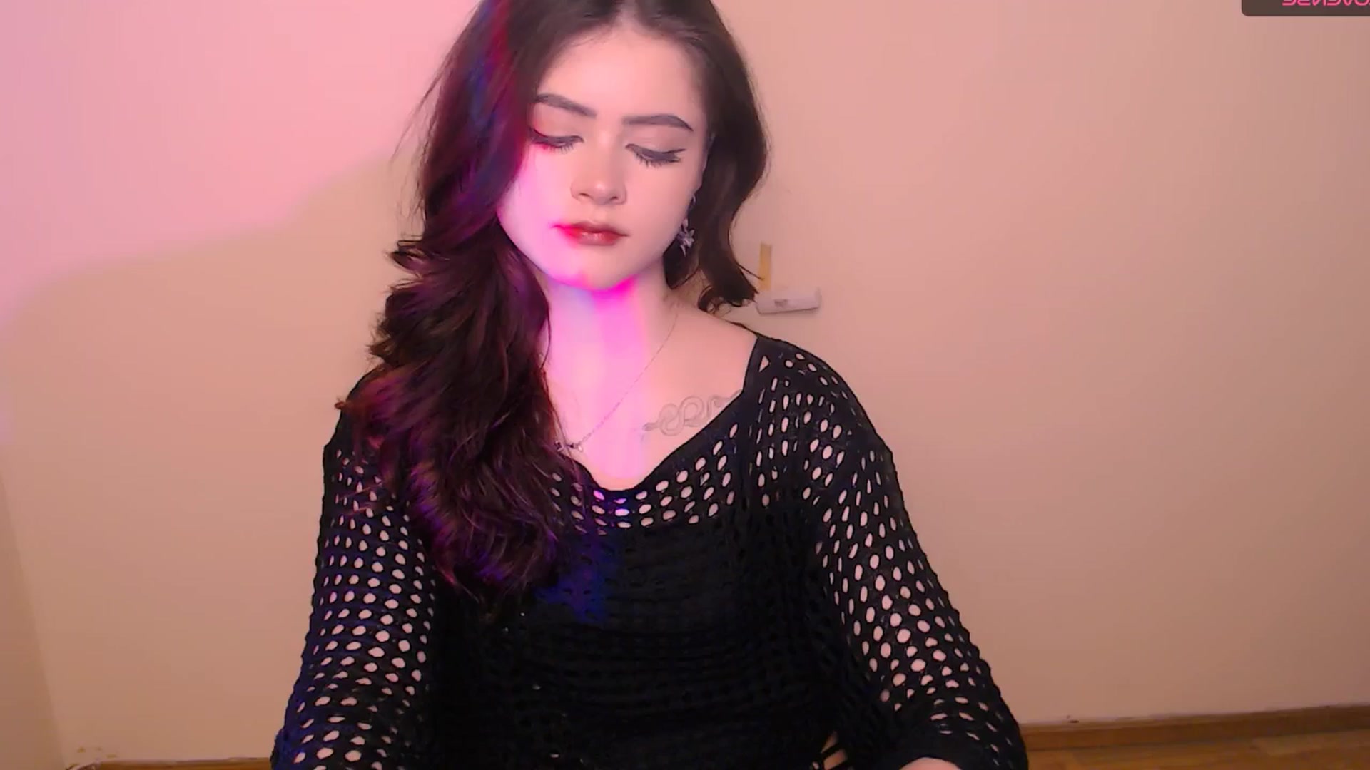 Gallery image thumbnail from LunnaBelle's myfreecams stream on, 03/01/2026, 01:37 image 14 of 20