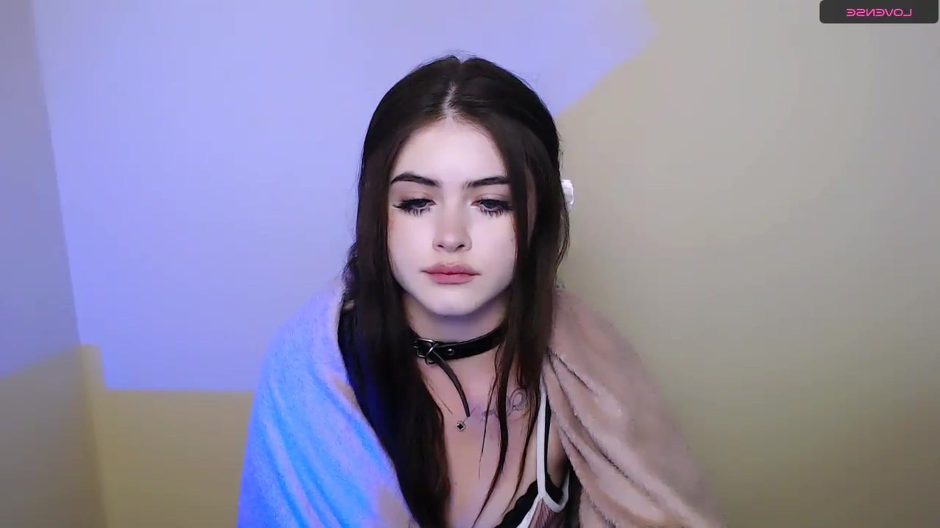 Gallery image thumbnail from LunnaBelle's myfreecams stream on, 05/28/2026, 15:43 image 17 of 20