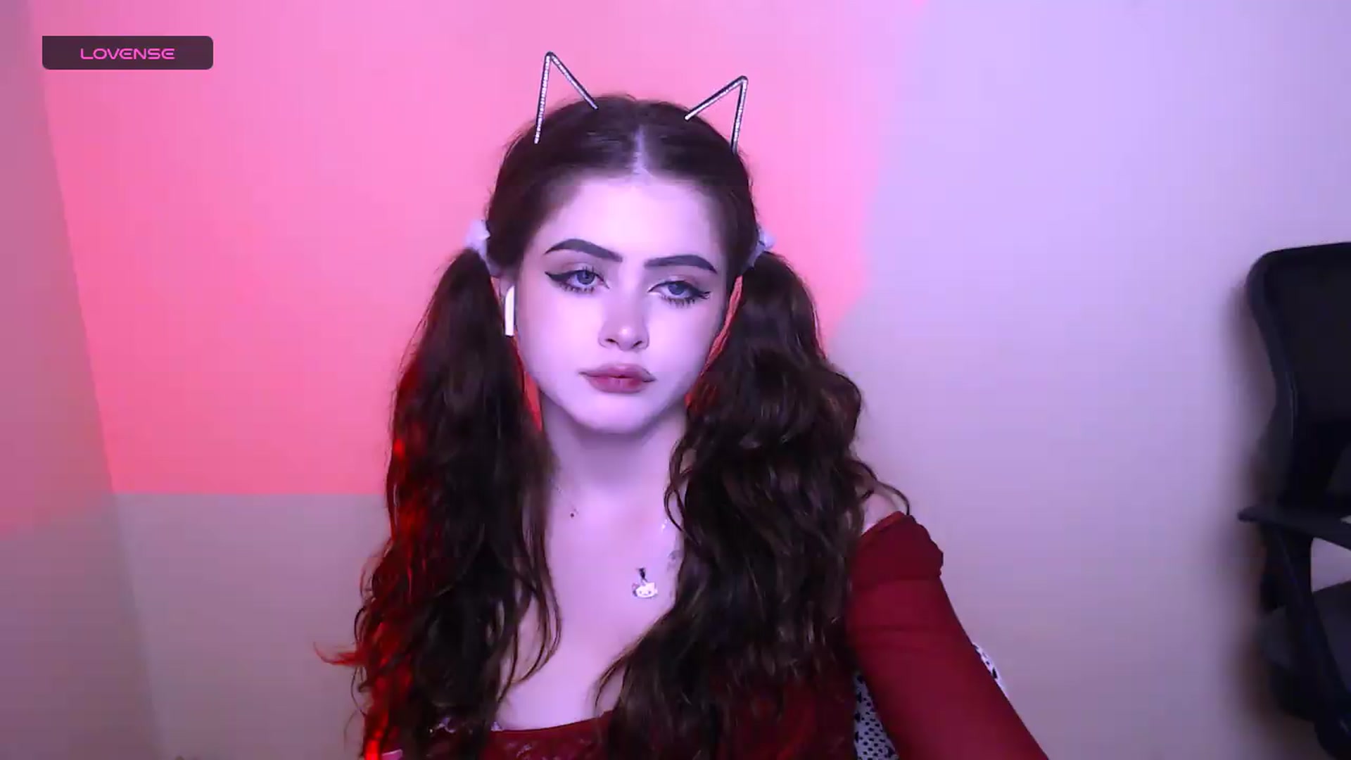 Gallery image thumbnail from LunnaBelle's myfreecams stream on, 07/17/2026, 24:43 image 4 of 20