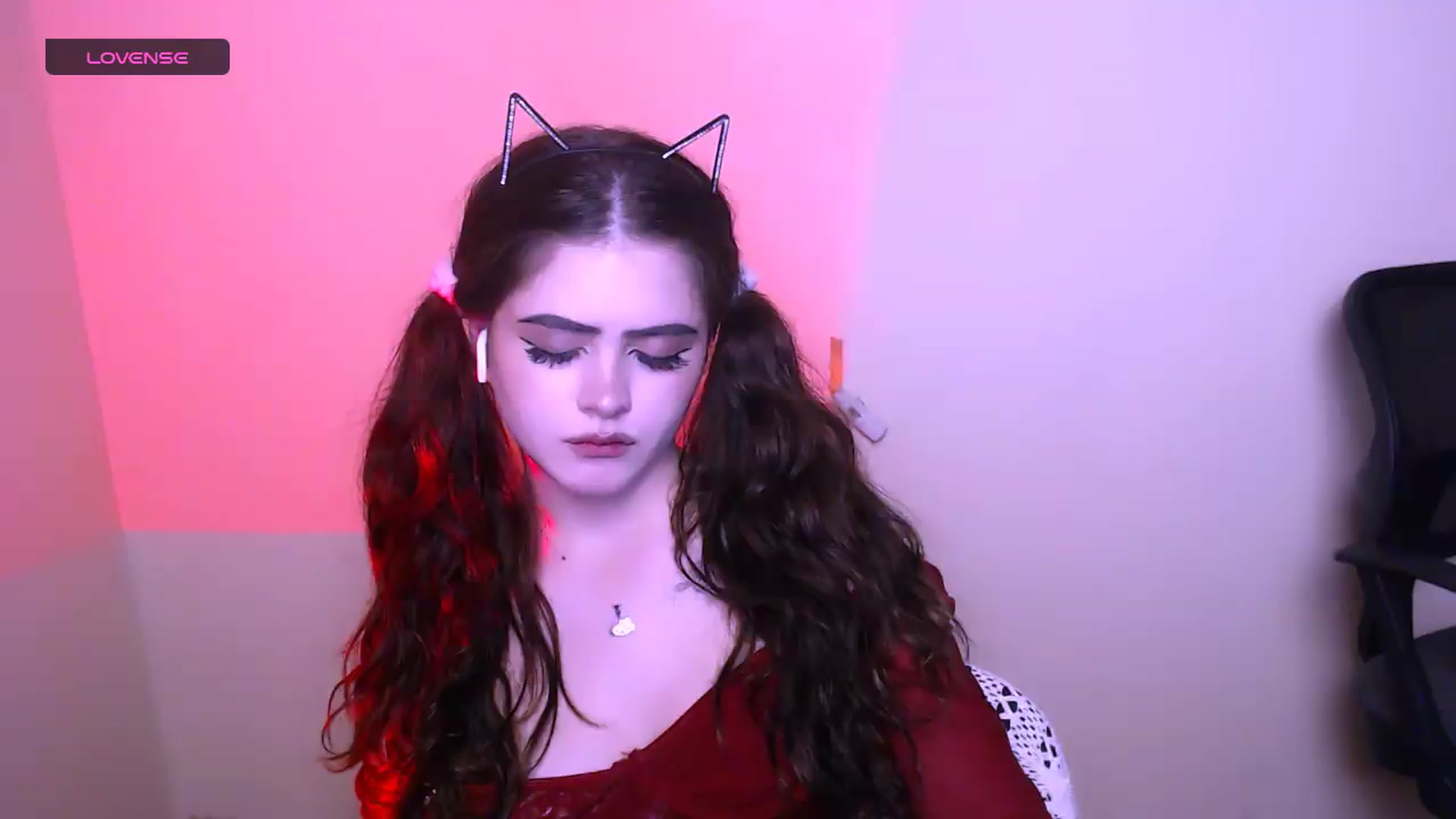 Gallery image thumbnail from LunnaBelle's myfreecams stream on, 07/17/2026, 24:43 image 17 of 20