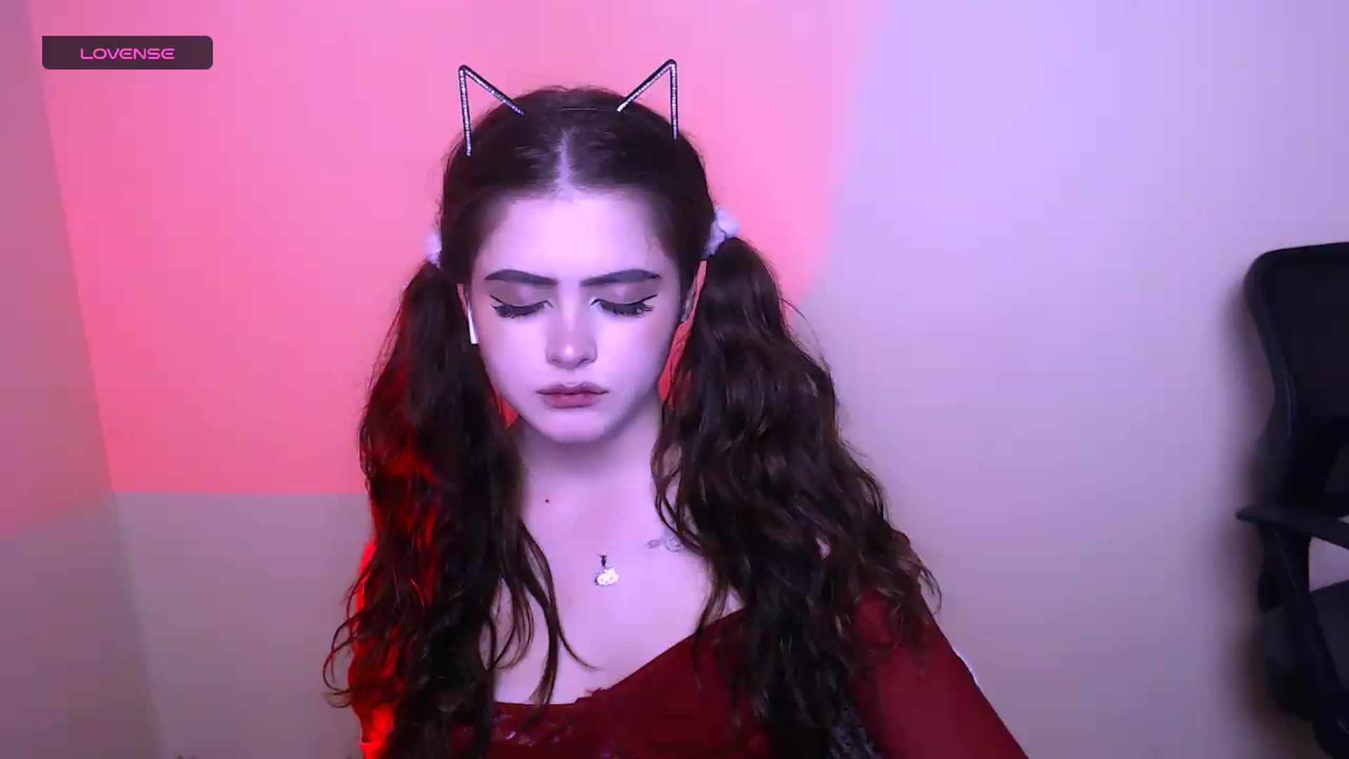 Gallery image thumbnail from LunnaBelle's myfreecams stream on, 07/17/2026, 24:43 image 13 of 20