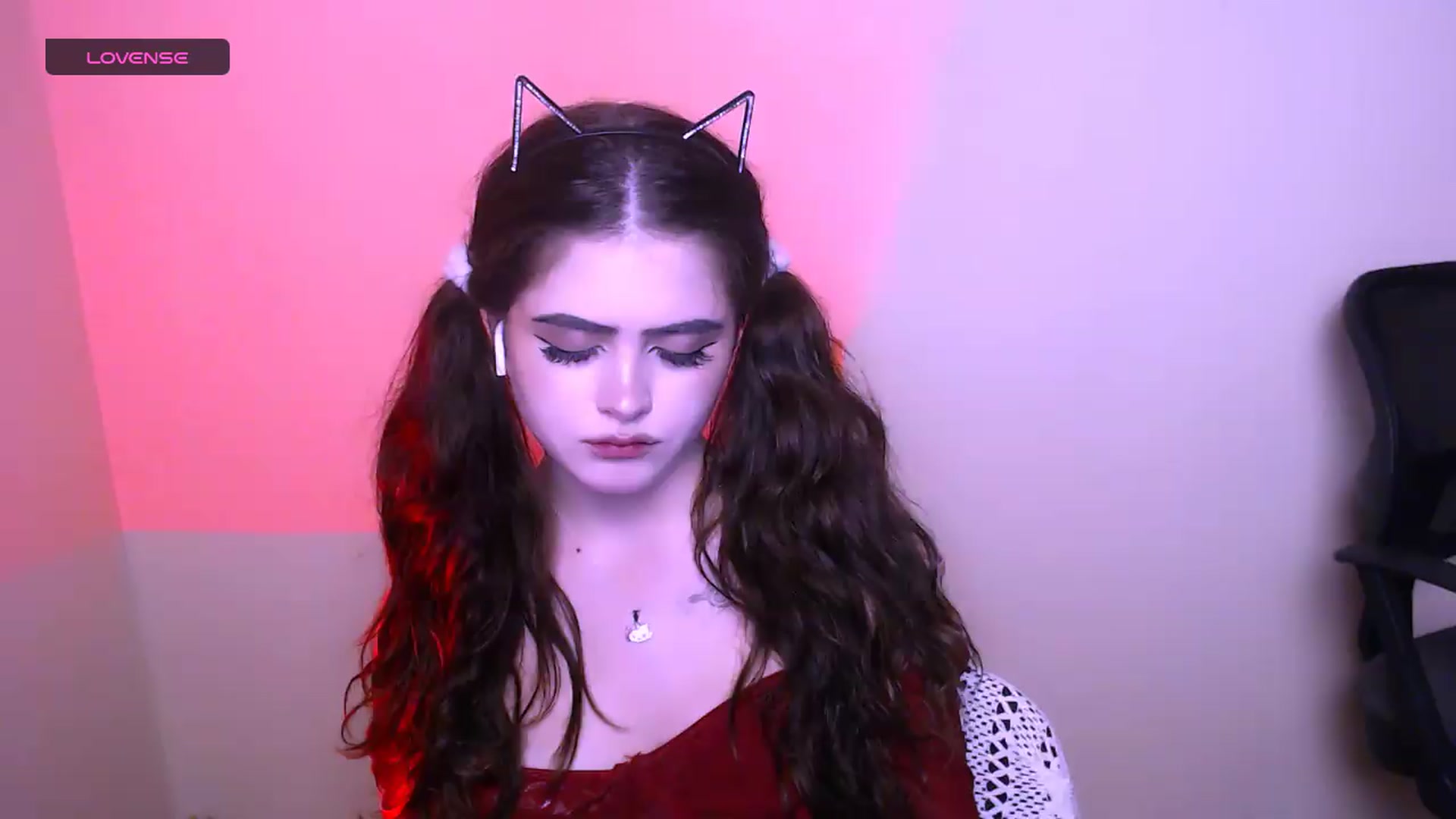 Gallery image thumbnail from LunnaBelle's myfreecams stream on, 07/17/2026, 24:43 image 15 of 20