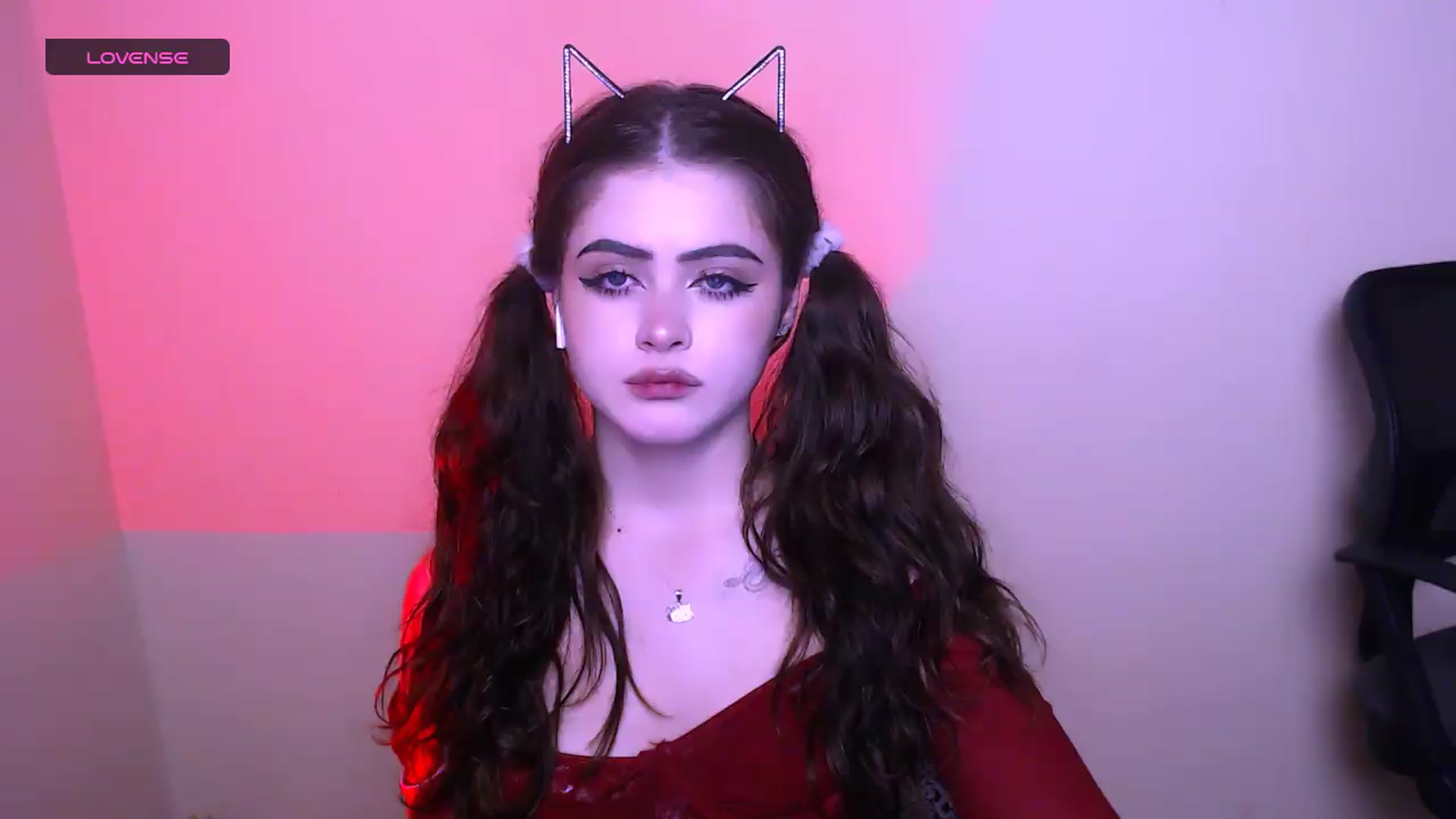 Gallery image thumbnail from LunnaBelle's myfreecams stream on, 07/17/2026, 24:43 image 12 of 20