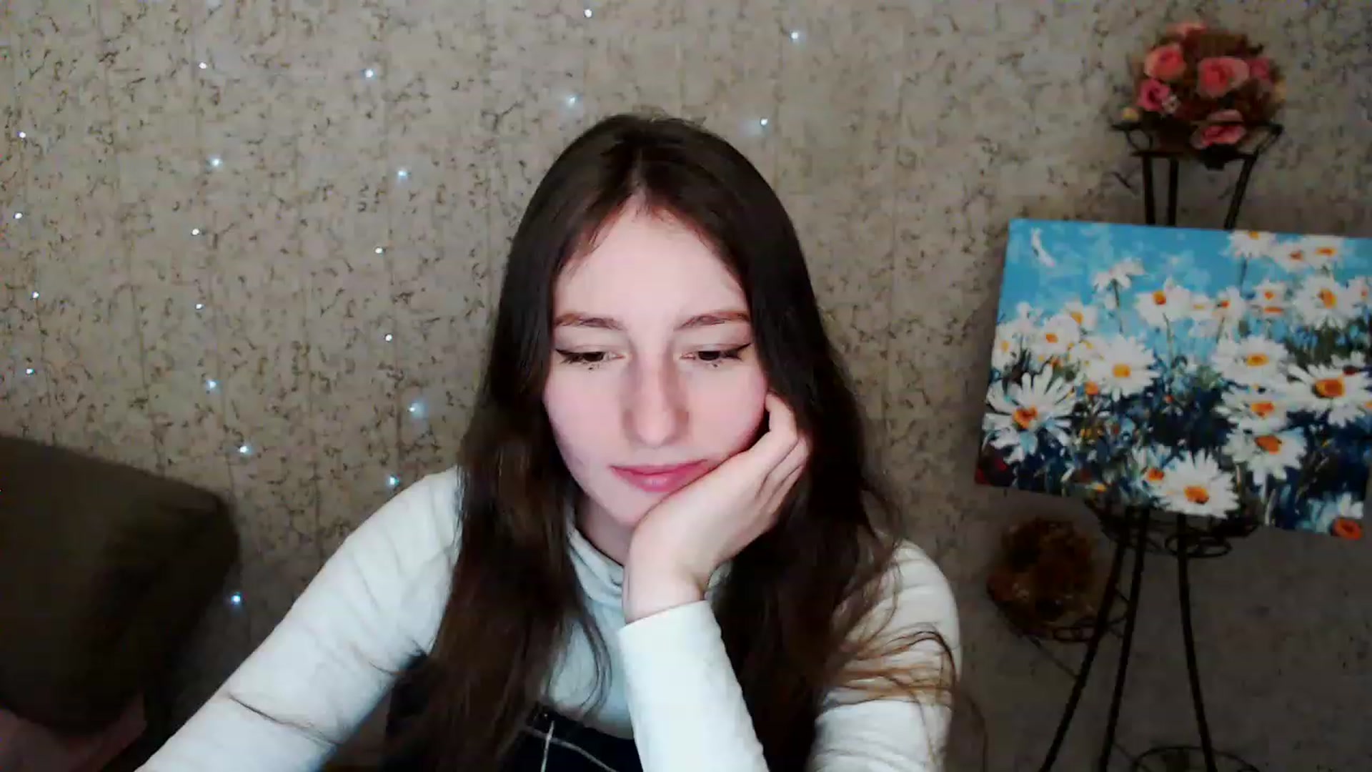 Gallery image thumbnail from Lunnaa_xx's myfreecams stream on, 12/20/2022, 15:19 image 20 of 20