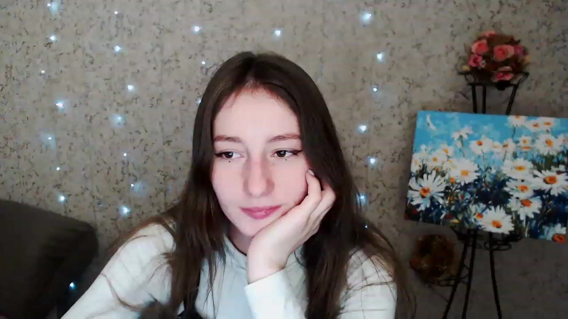 Gallery image thumbnail from Lunnaa_xx's myfreecams stream on, 12/20/2022, 15:19 image 2 of 20