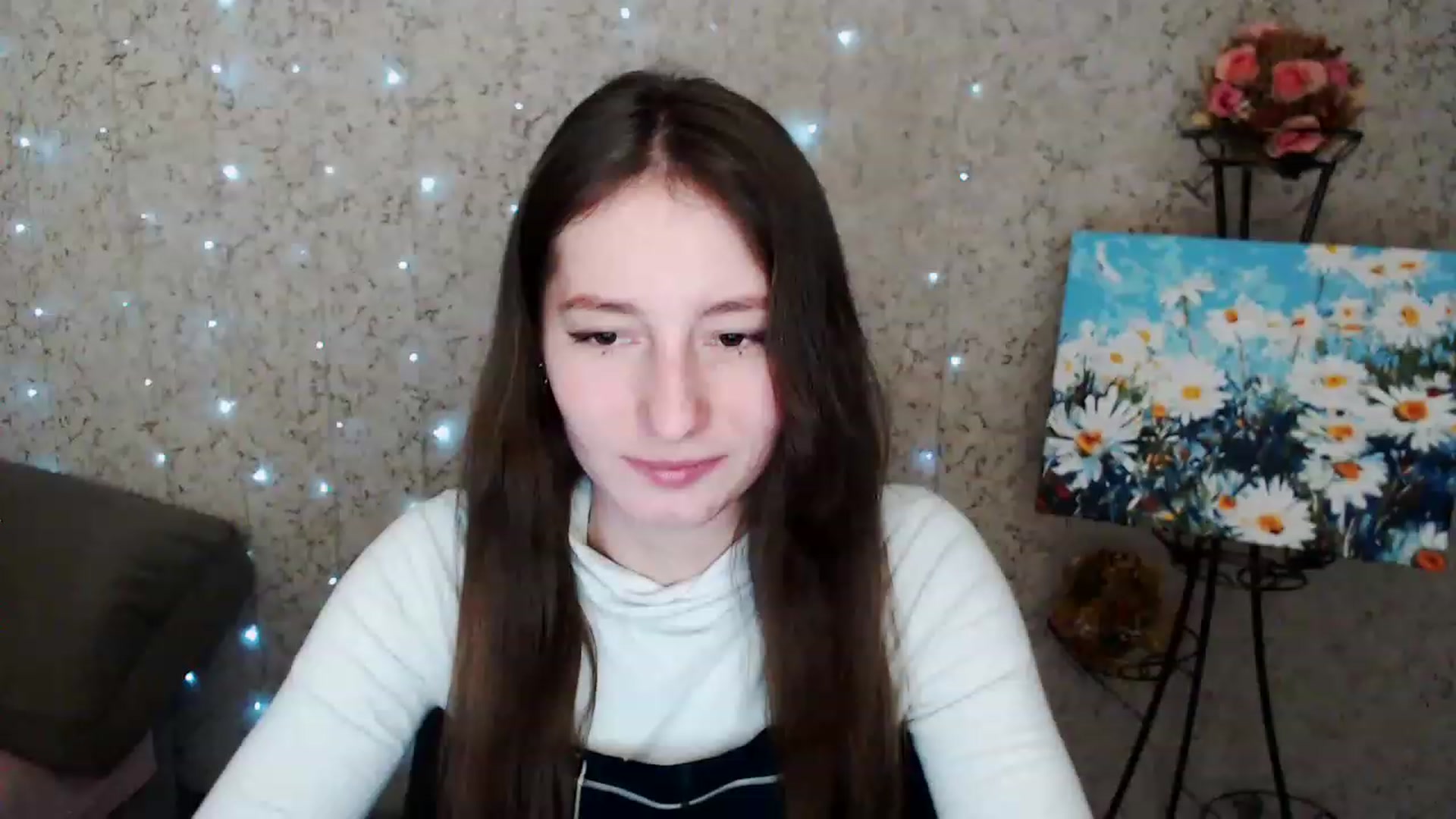 Gallery image thumbnail from Lunnaa_xx's myfreecams stream on, 12/20/2022, 15:19 image 10 of 20