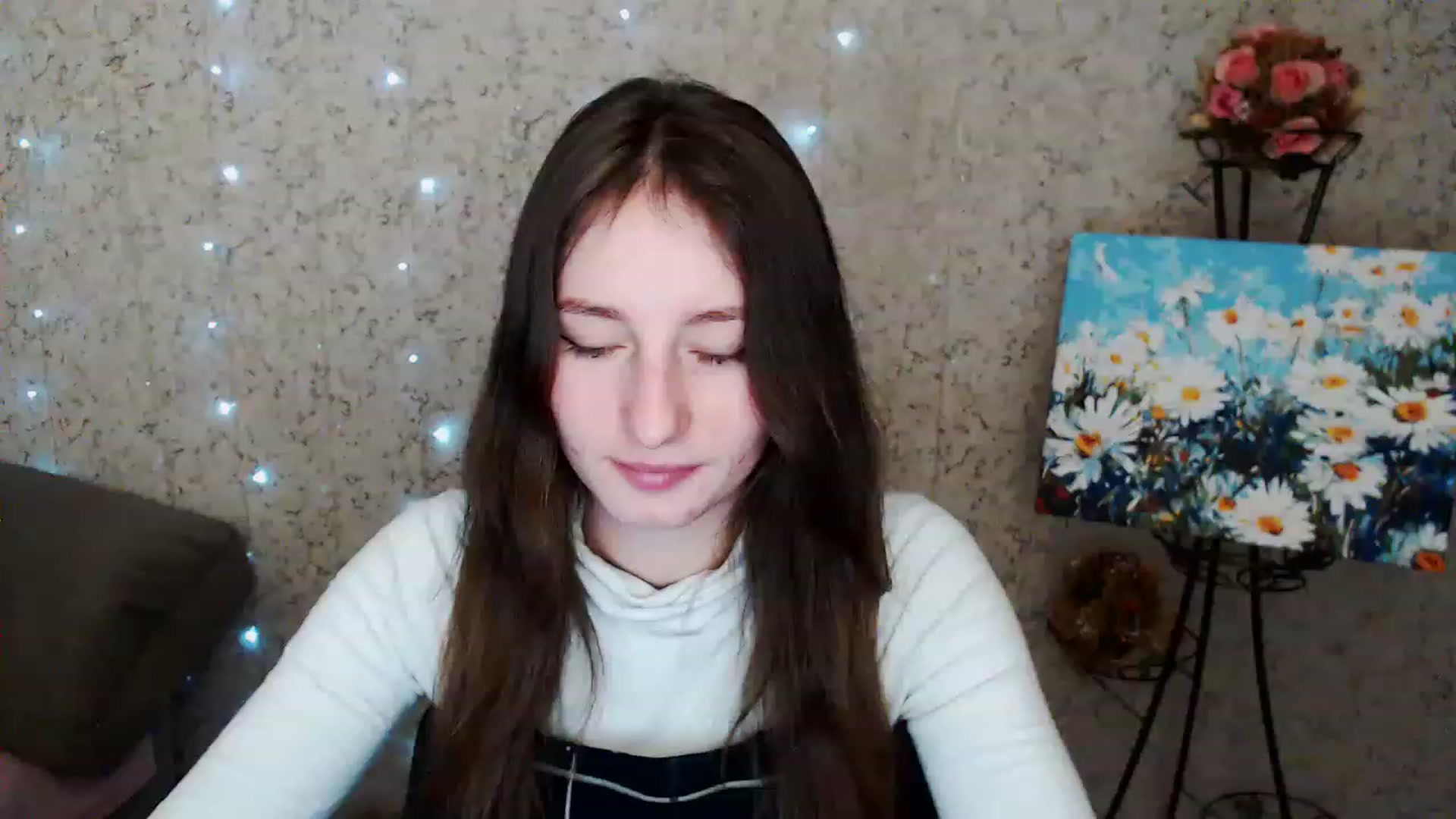 Gallery image thumbnail from Lunnaa_xx's myfreecams stream on, 12/20/2022, 15:19 image 16 of 20