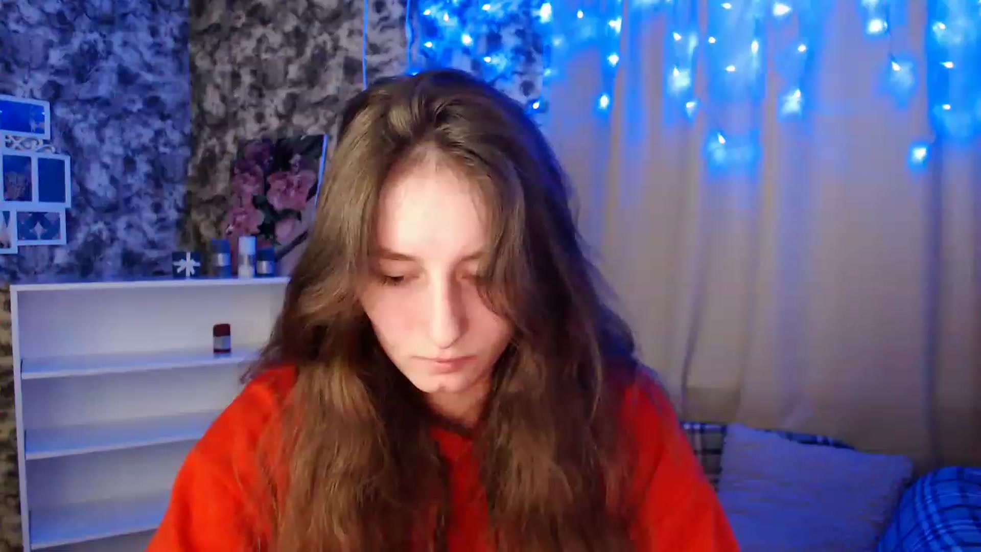 Gallery image thumbnail from Lunnaa_xx's myfreecams stream on, 12/22/2022, 17:44 image 20 of 20