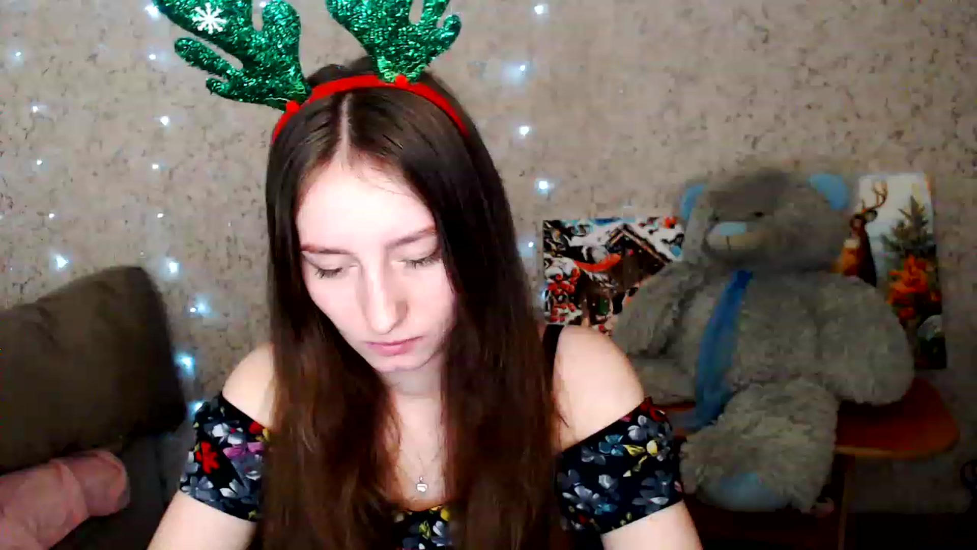 Gallery image thumbnail from Lunnaa_xx's myfreecams stream on, 12/28/2022, 16:37 image 3 of 20