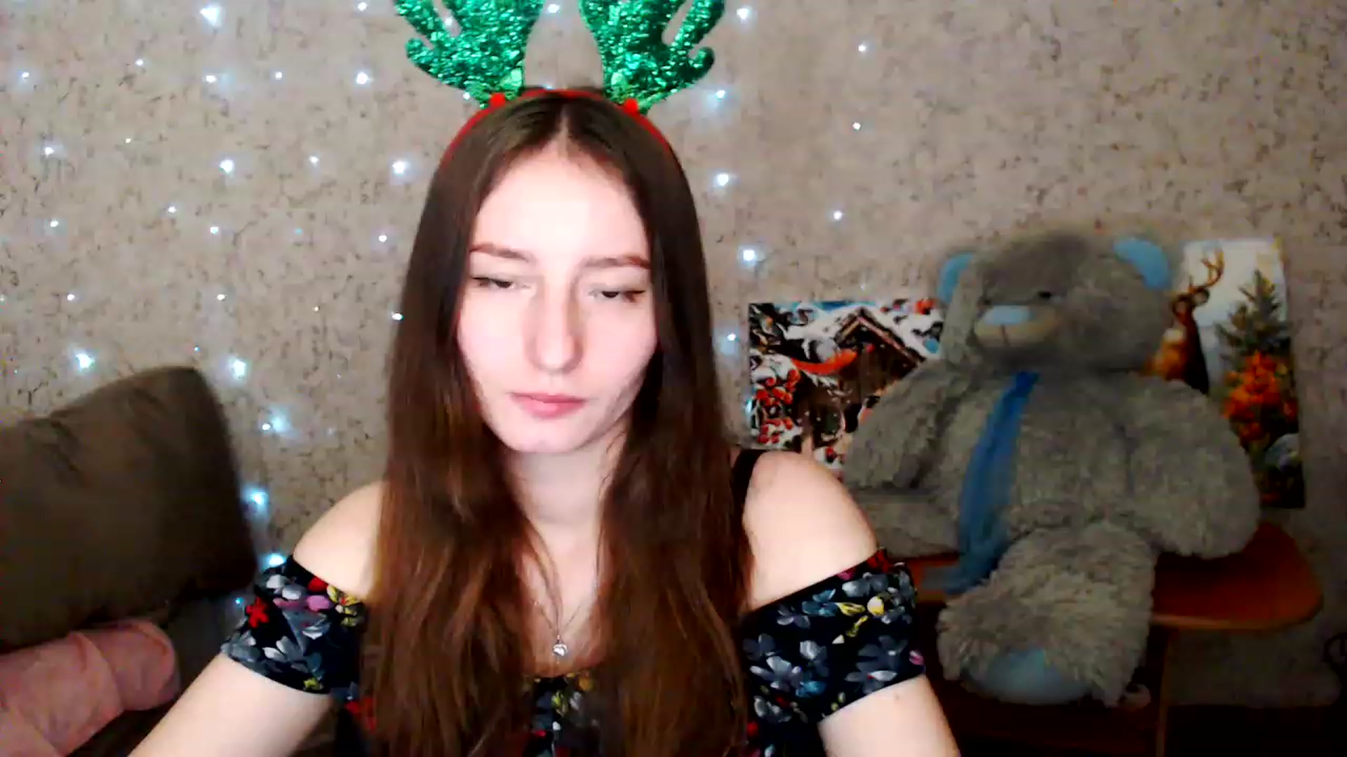 Gallery image thumbnail from Lunnaa_xx's myfreecams stream on, 12/28/2022, 16:37 image 9 of 20