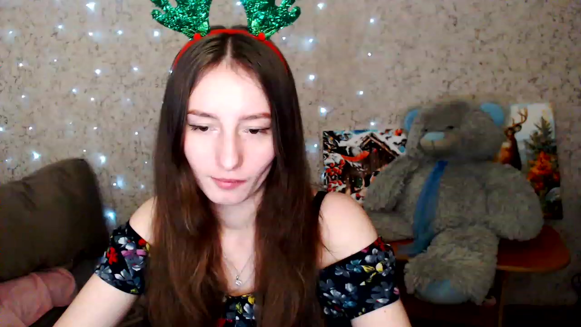 Gallery image thumbnail from Lunnaa_xx's myfreecams stream on, 12/28/2022, 16:37 image 2 of 20