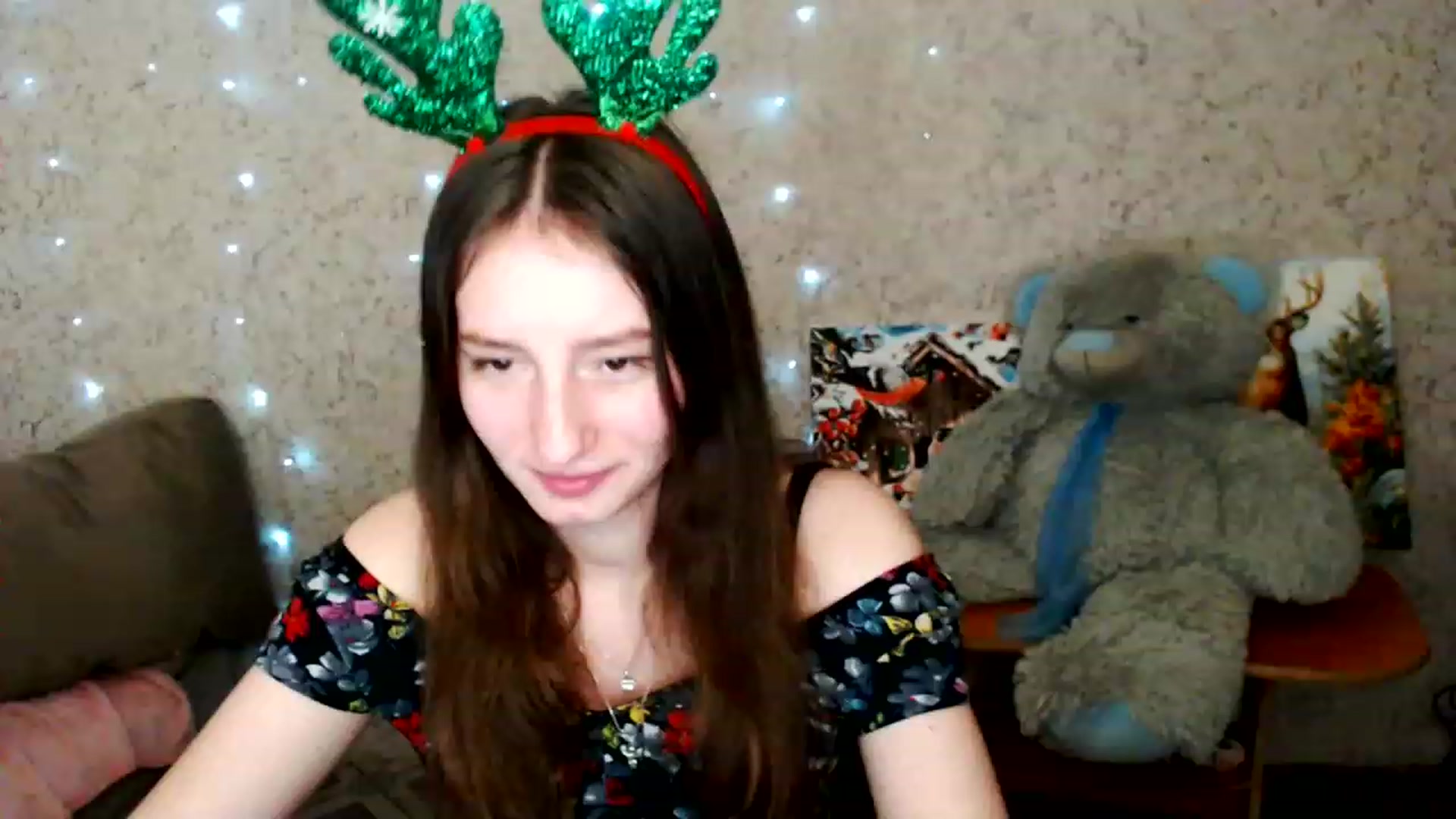Gallery image thumbnail from Lunnaa_xx's myfreecams stream on, 12/28/2022, 17:33 image 12 of 20