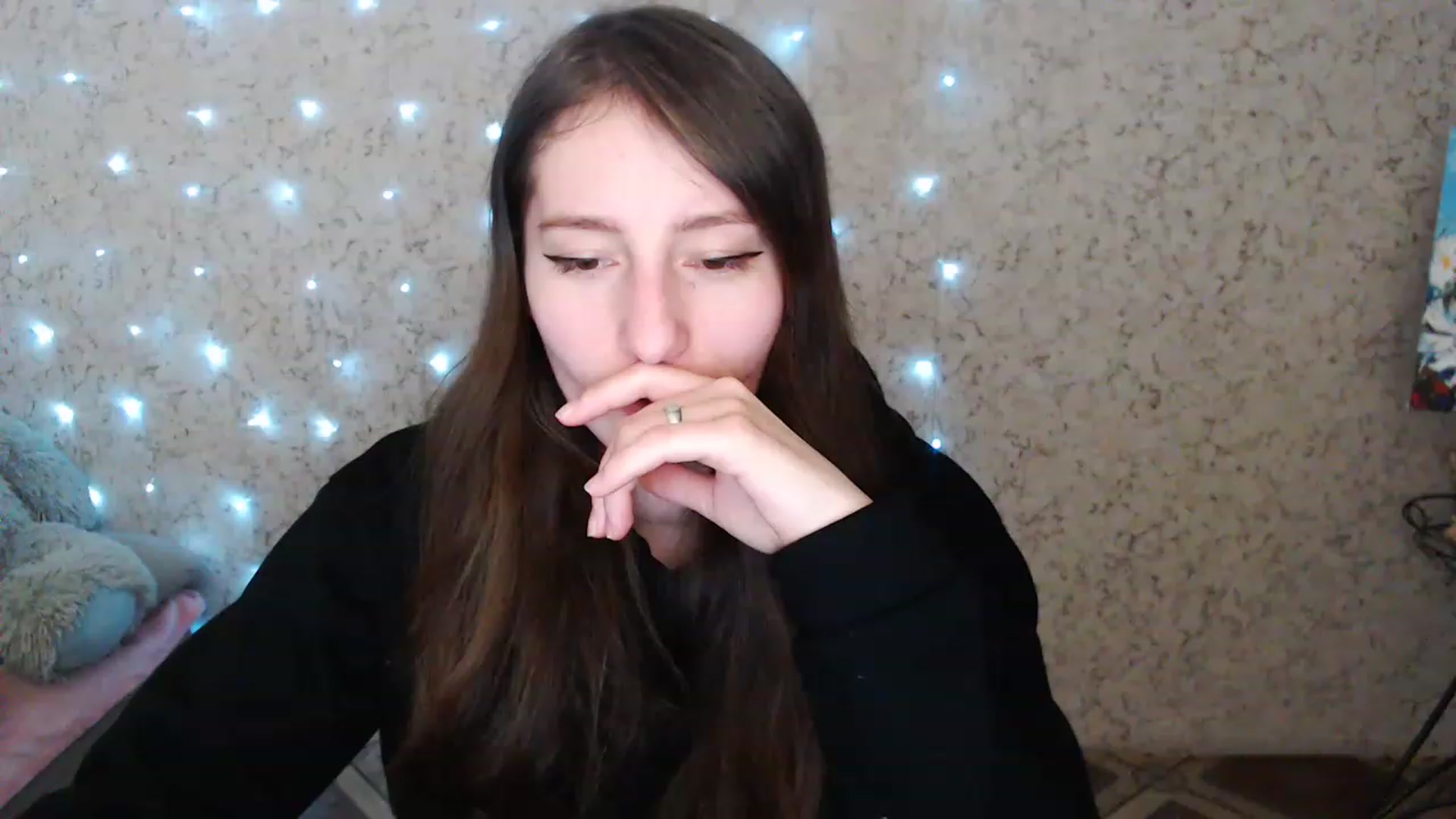 Gallery image thumbnail from Lunnaa_xx's myfreecams stream on, 01/03/2023, 17:04 image 8 of 20