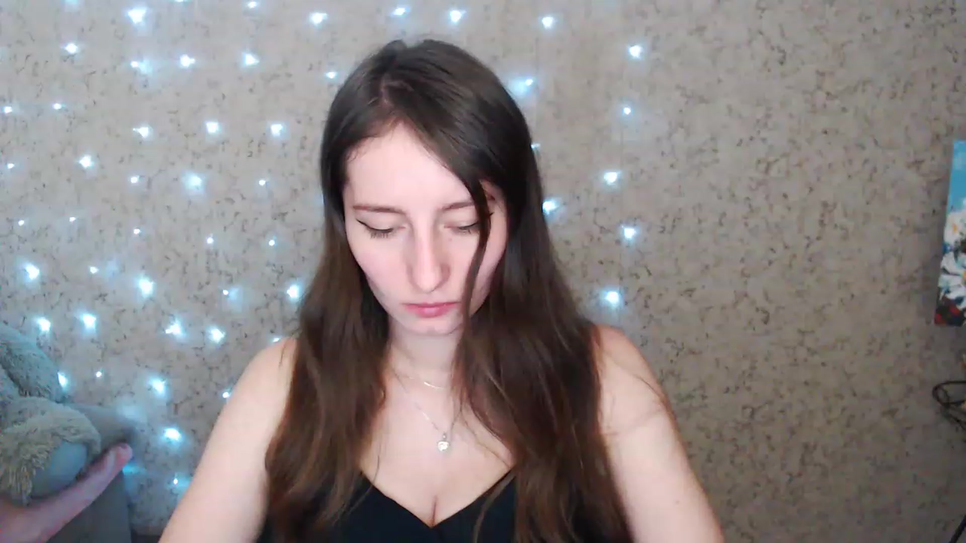 Gallery image thumbnail from Lunnaa_xx's myfreecams stream on, 01/03/2023, 17:04 image 17 of 20
