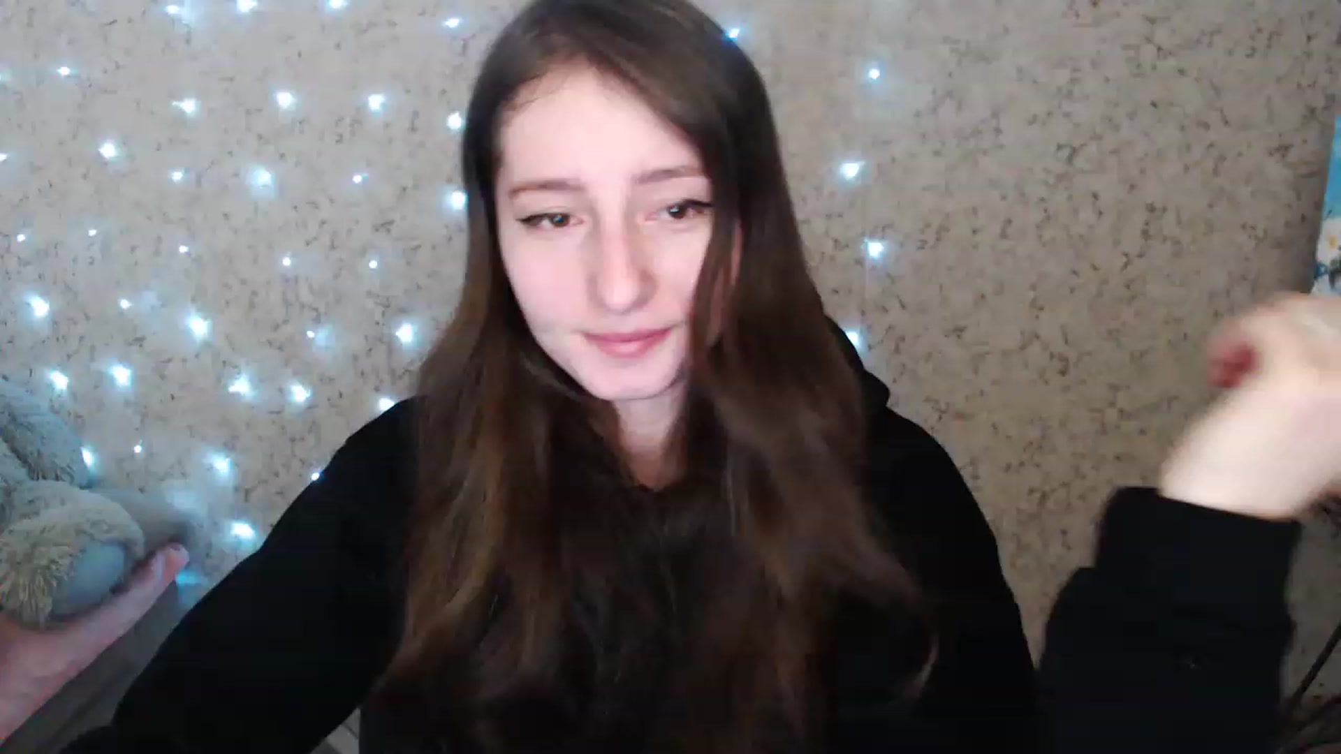 Gallery image thumbnail from Lunnaa_xx's myfreecams stream on, 01/03/2023, 17:04 image 6 of 20