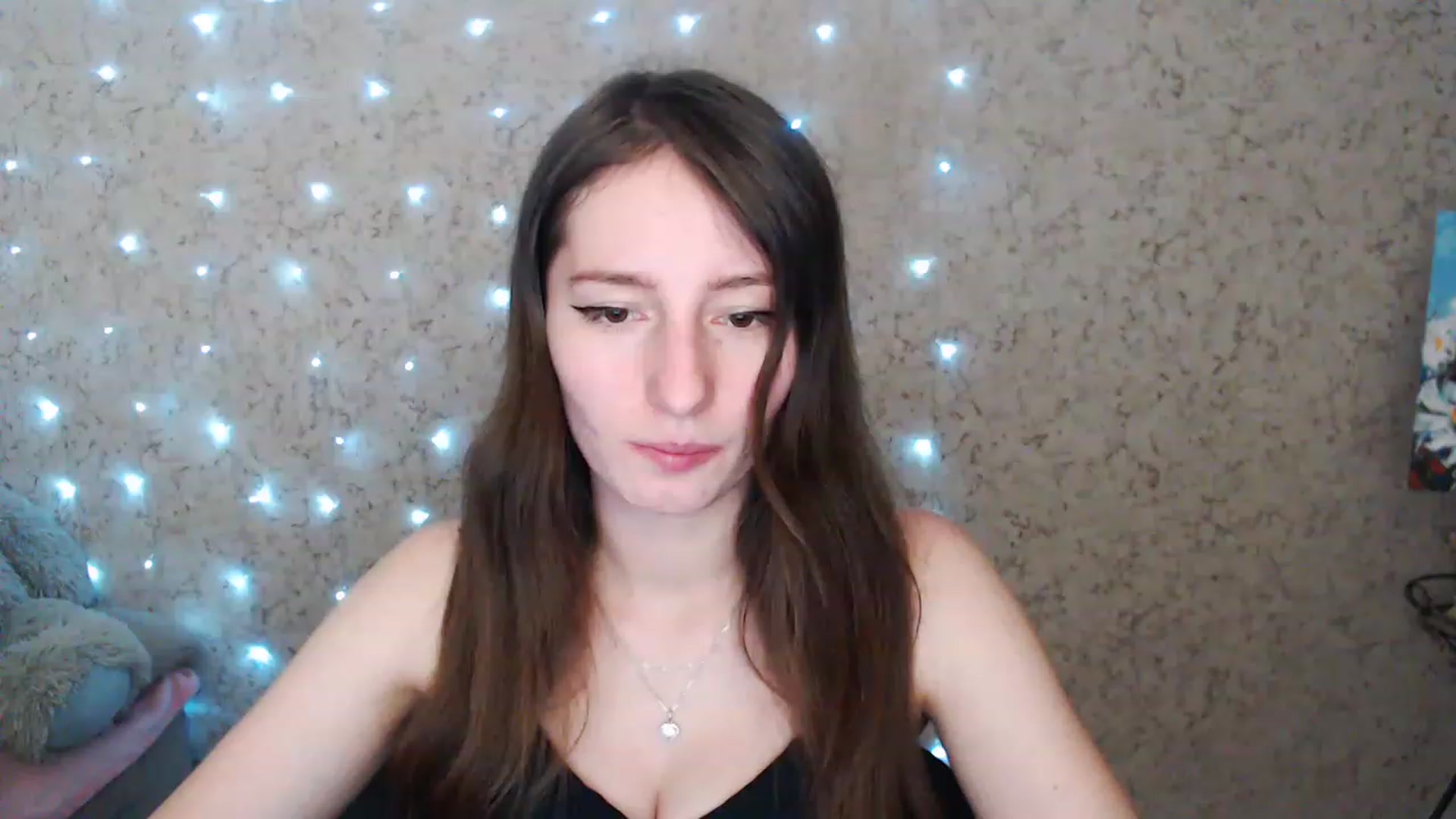 Gallery image thumbnail from Lunnaa_xx's myfreecams stream on, 01/03/2023, 17:04 image 13 of 20