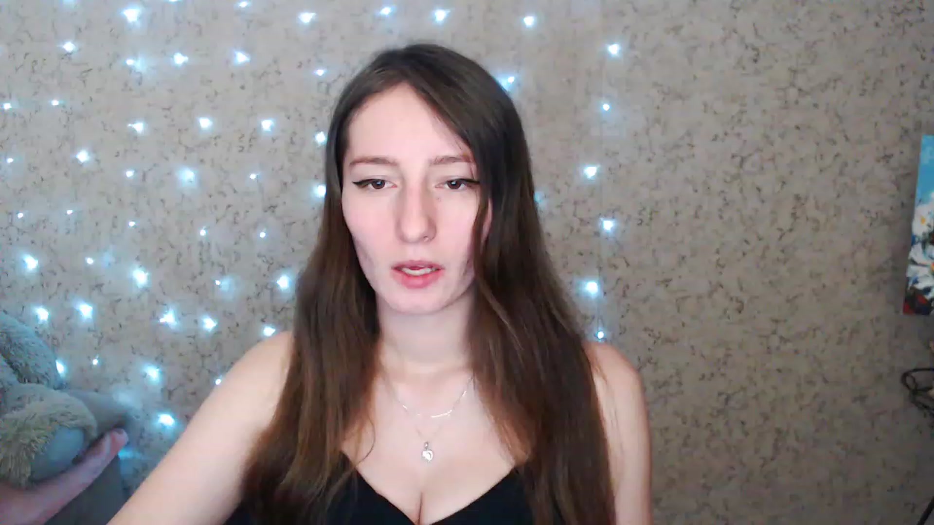 Gallery image thumbnail from Lunnaa_xx's myfreecams stream on, 01/03/2023, 17:04 image 11 of 20