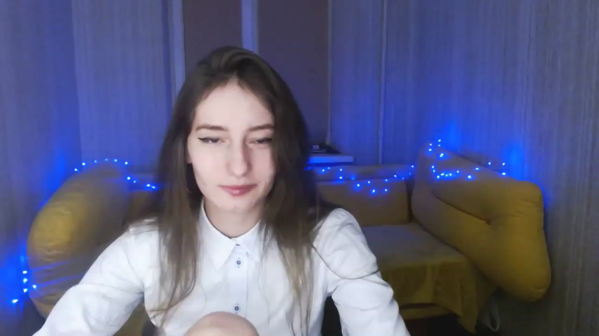 Gallery image thumbnail from Lunnaa_xx's myfreecams stream on, 01/04/2023, 14:48 image 15 of 20