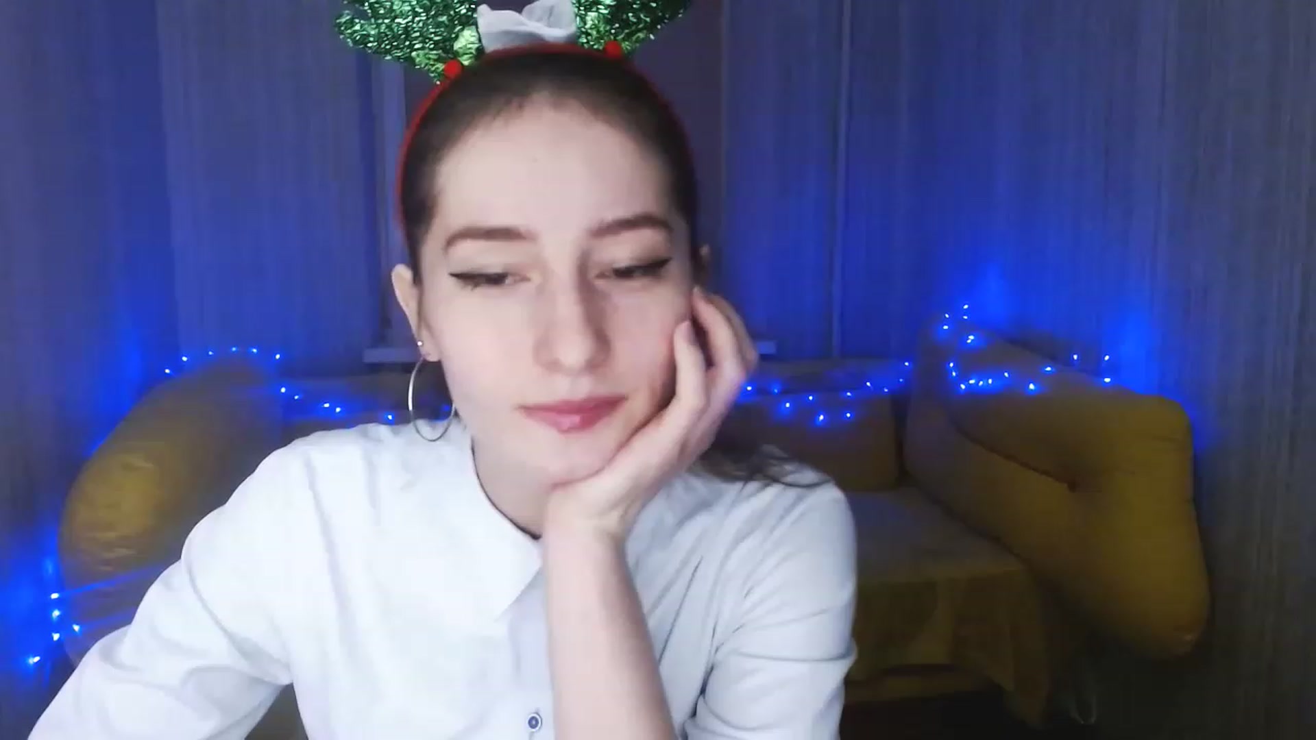 Gallery image thumbnail from Lunnaa_xx's myfreecams stream on, 01/04/2023, 14:48 image 2 of 20