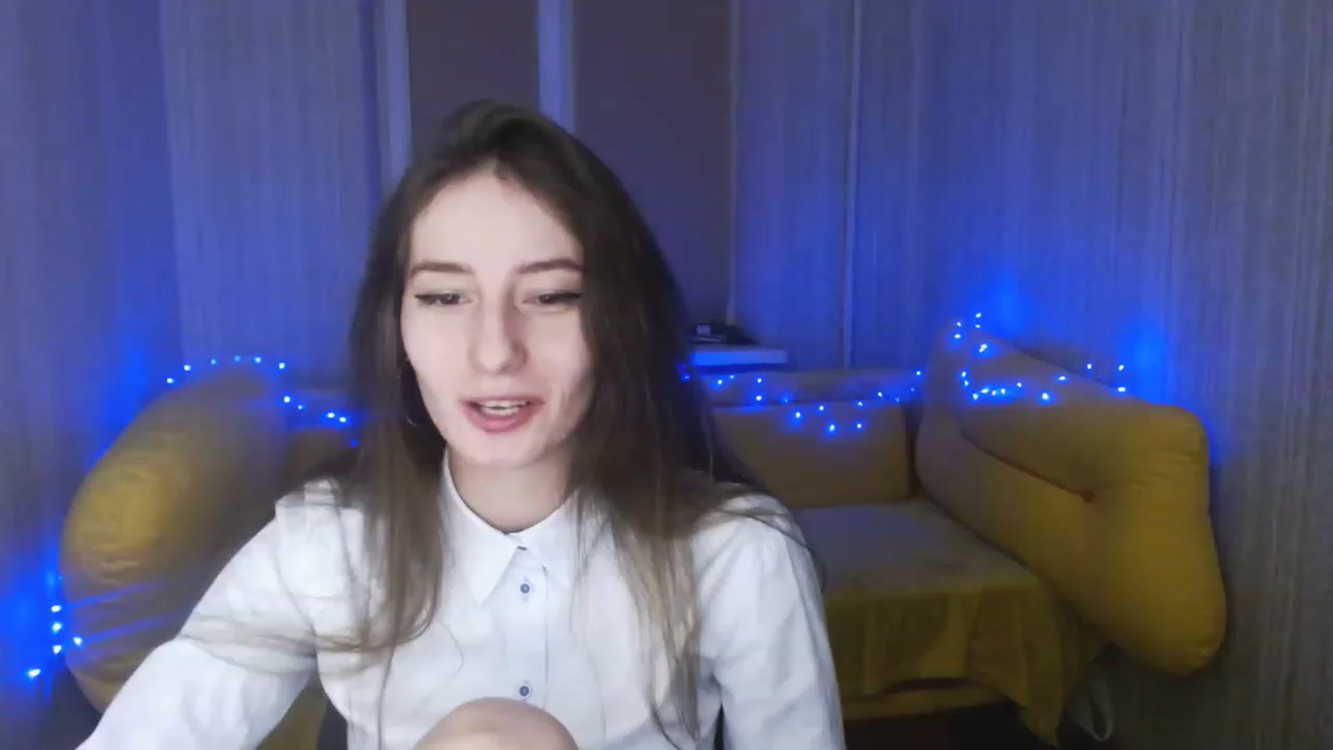 Gallery image thumbnail from Lunnaa_xx's myfreecams stream on, 01/04/2023, 14:48 image 14 of 20
