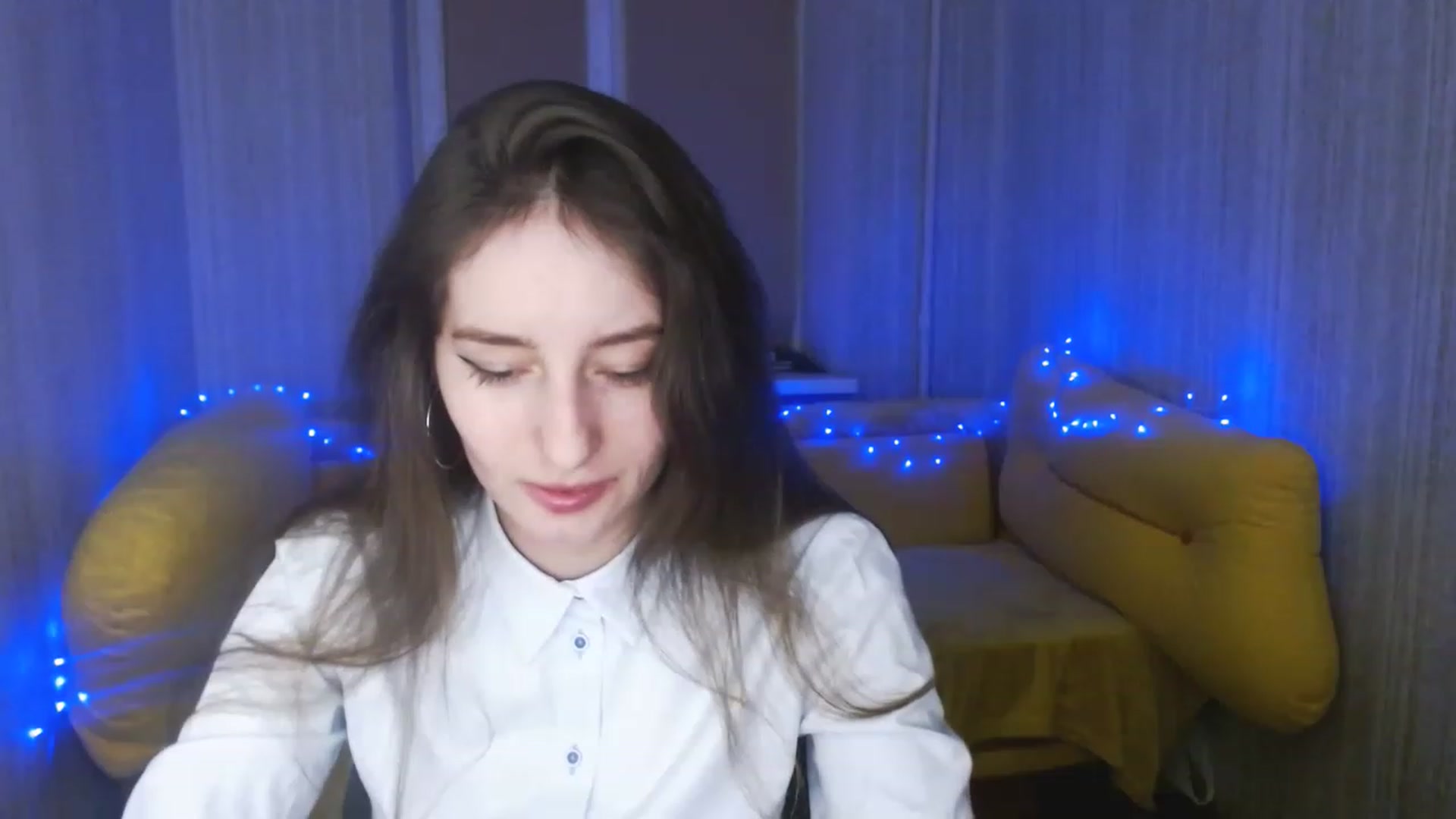 Gallery image thumbnail from Lunnaa_xx's myfreecams stream on, 01/04/2023, 14:48 image 12 of 20