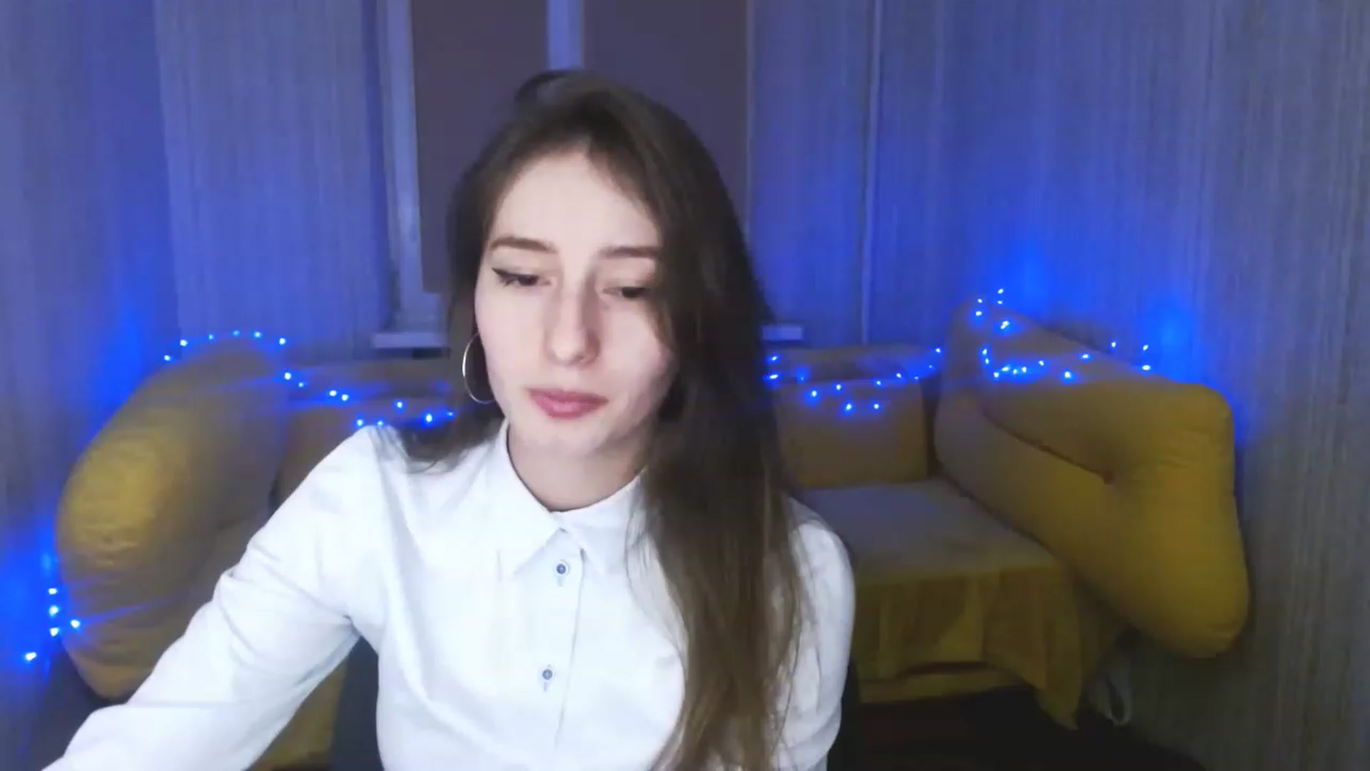 Gallery image thumbnail from Lunnaa_xx's myfreecams stream on, 01/04/2023, 18:16 image 5 of 20