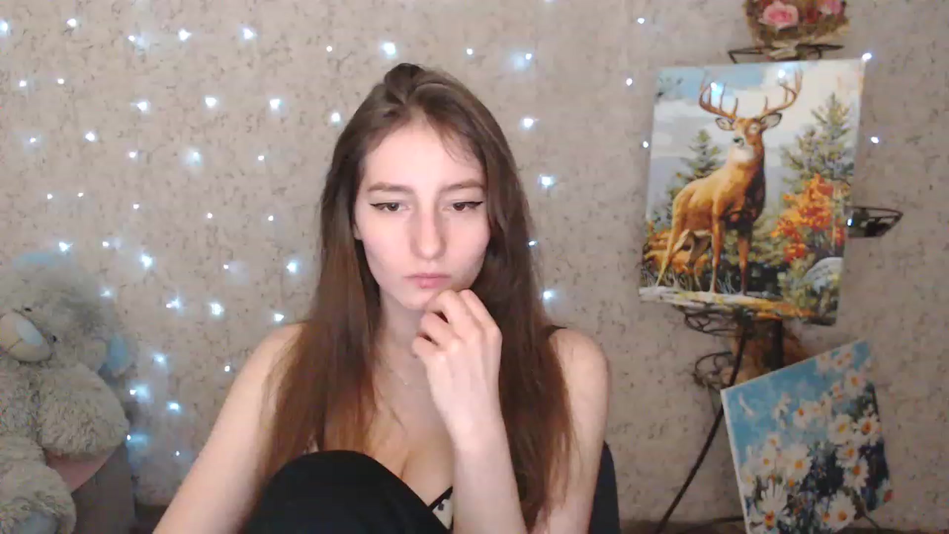 Gallery image thumbnail from Lunnaa_xx's myfreecams stream on, 01/05/2023, 17:29 image 18 of 20