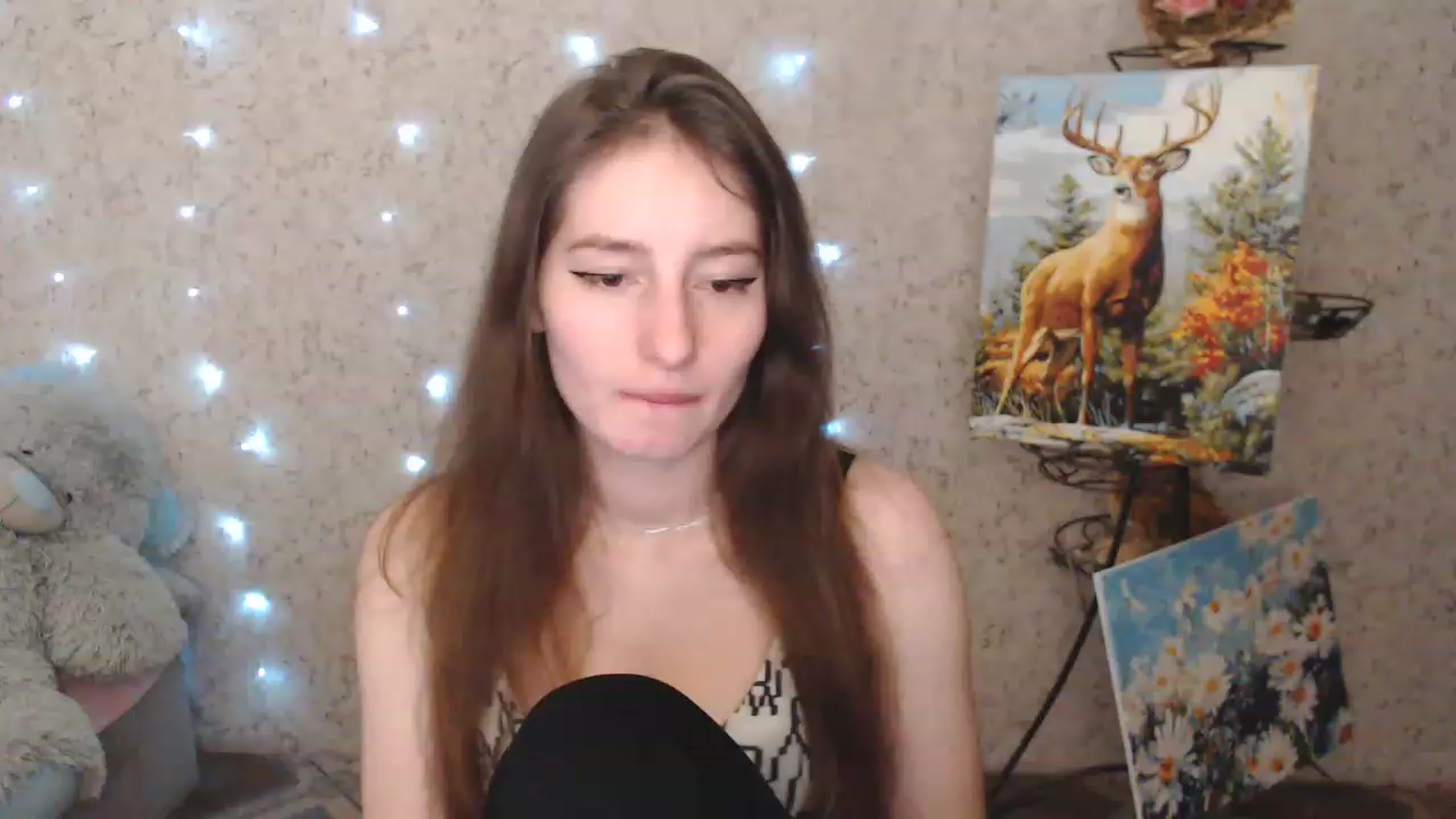 Gallery image thumbnail from Lunnaa_xx's myfreecams stream on, 01/05/2023, 19:07 image 2 of 20