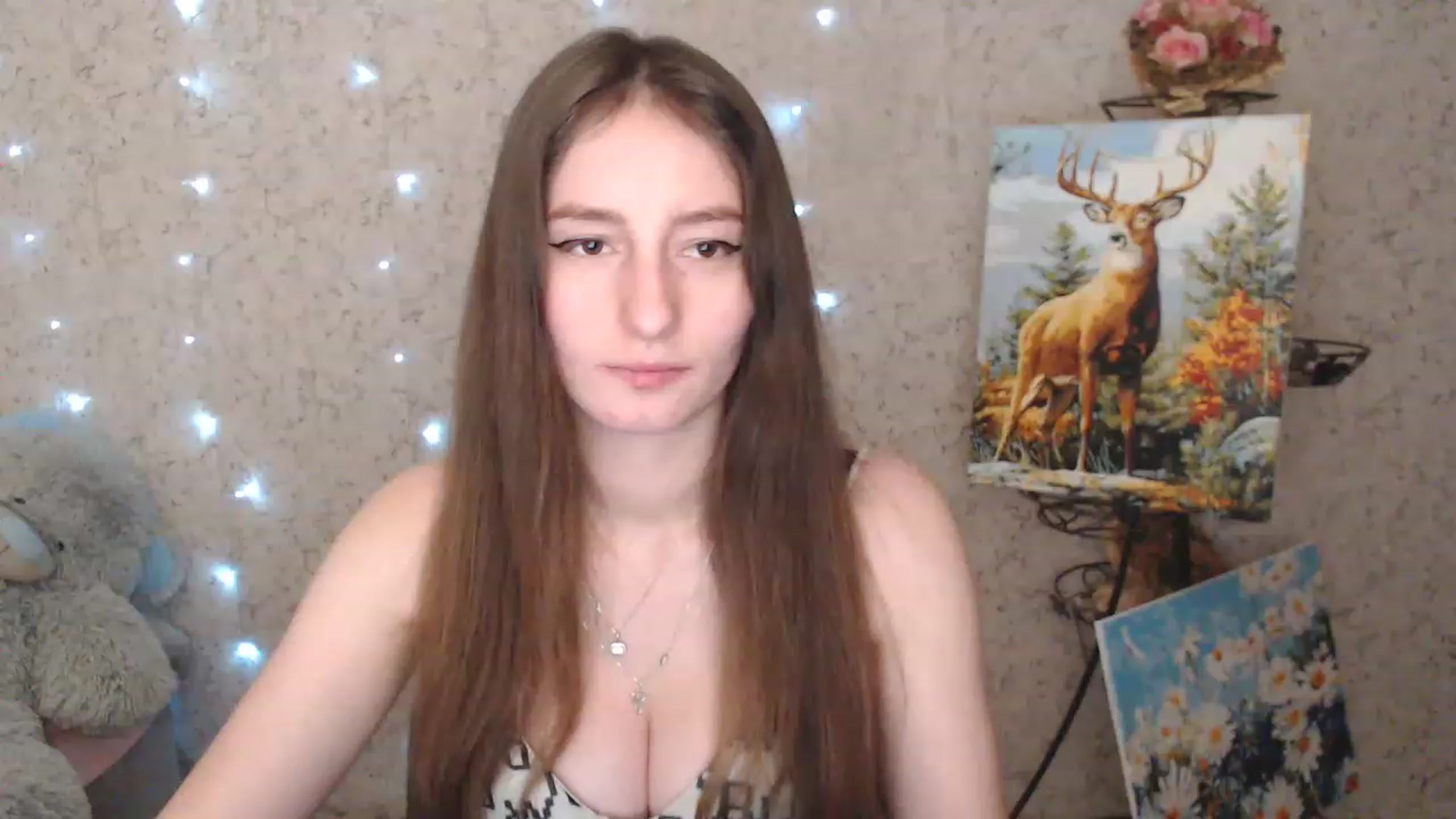 Gallery image thumbnail from Lunnaa_xx's myfreecams stream on, 01/05/2023, 19:07 image 13 of 20