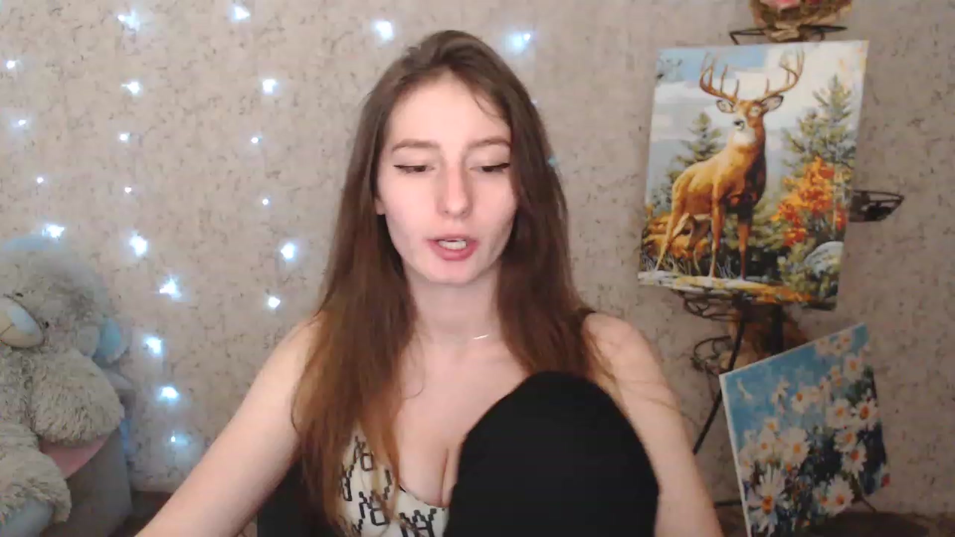 Gallery image thumbnail from Lunnaa_xx's myfreecams stream on, 01/05/2023, 19:07 image 1 of 20