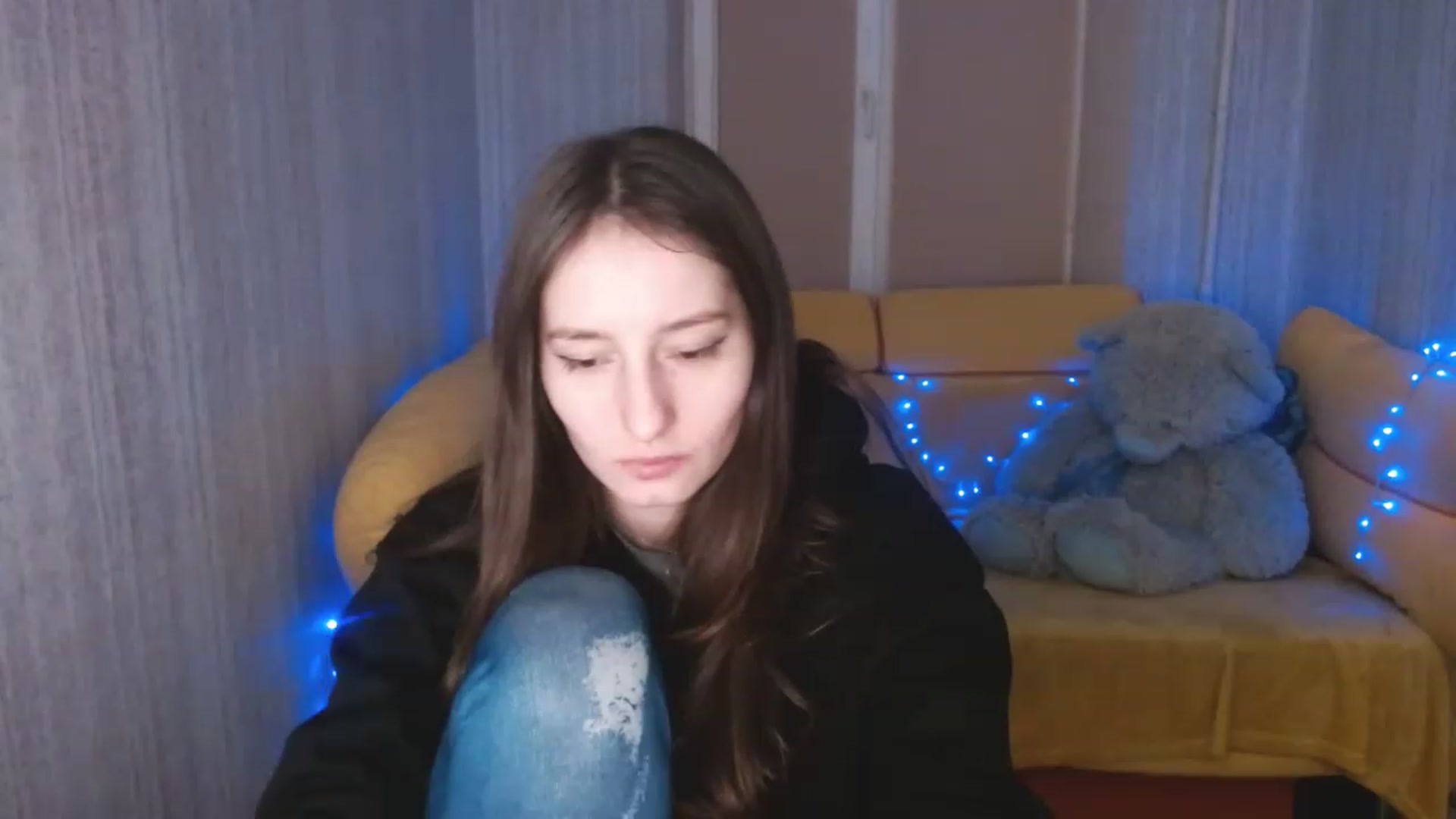 Gallery image thumbnail from Lunnaa_xx's myfreecams stream on, 01/10/2023, 14:45 image 4 of 20