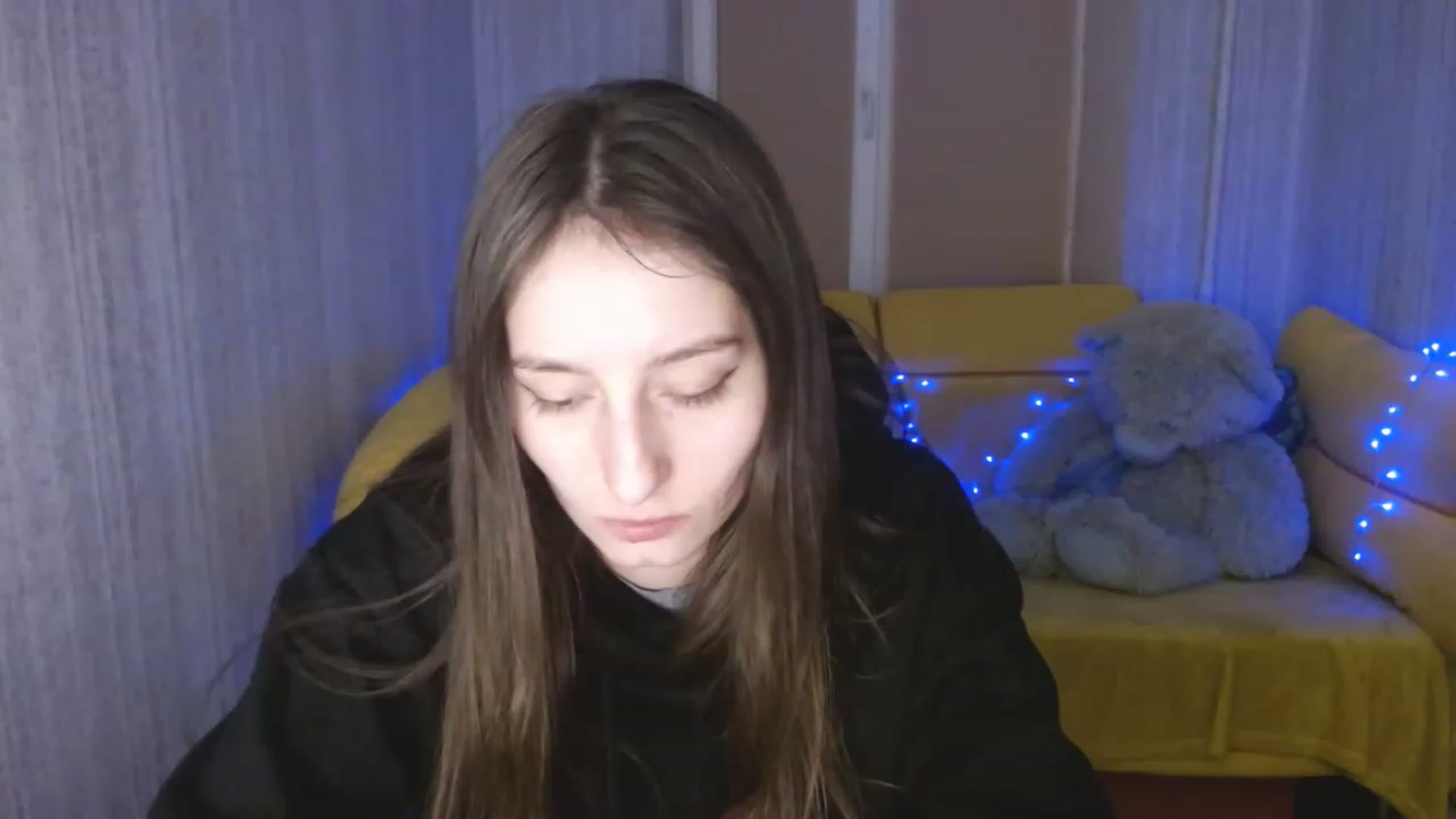 Gallery image thumbnail from Lunnaa_xx's myfreecams stream on, 01/10/2023, 14:45 image 16 of 20