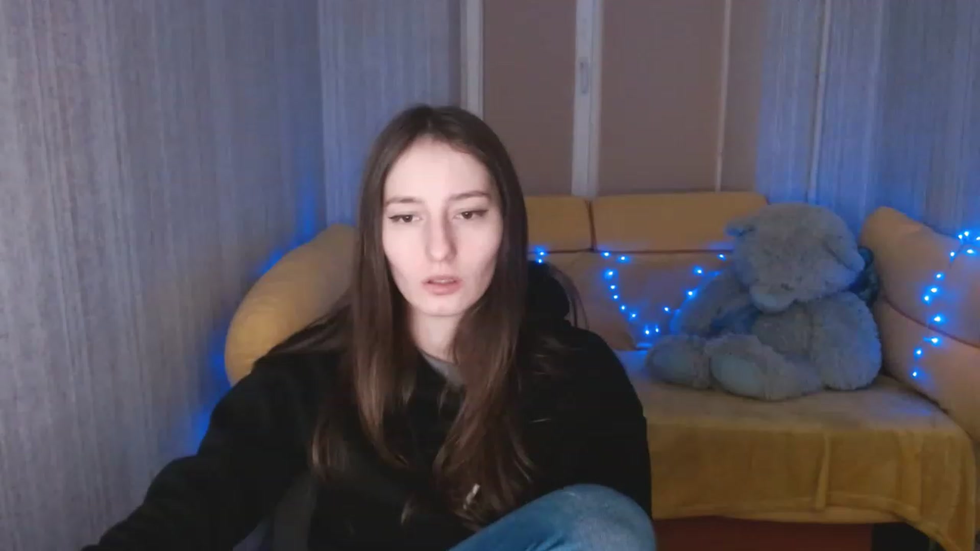 Gallery image thumbnail from Lunnaa_xx's myfreecams stream on, 01/10/2023, 14:45 image 5 of 20