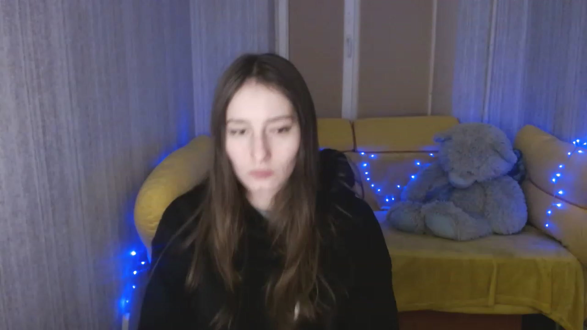 Gallery image thumbnail from Lunnaa_xx's myfreecams stream on, 01/10/2023, 14:45 image 18 of 20
