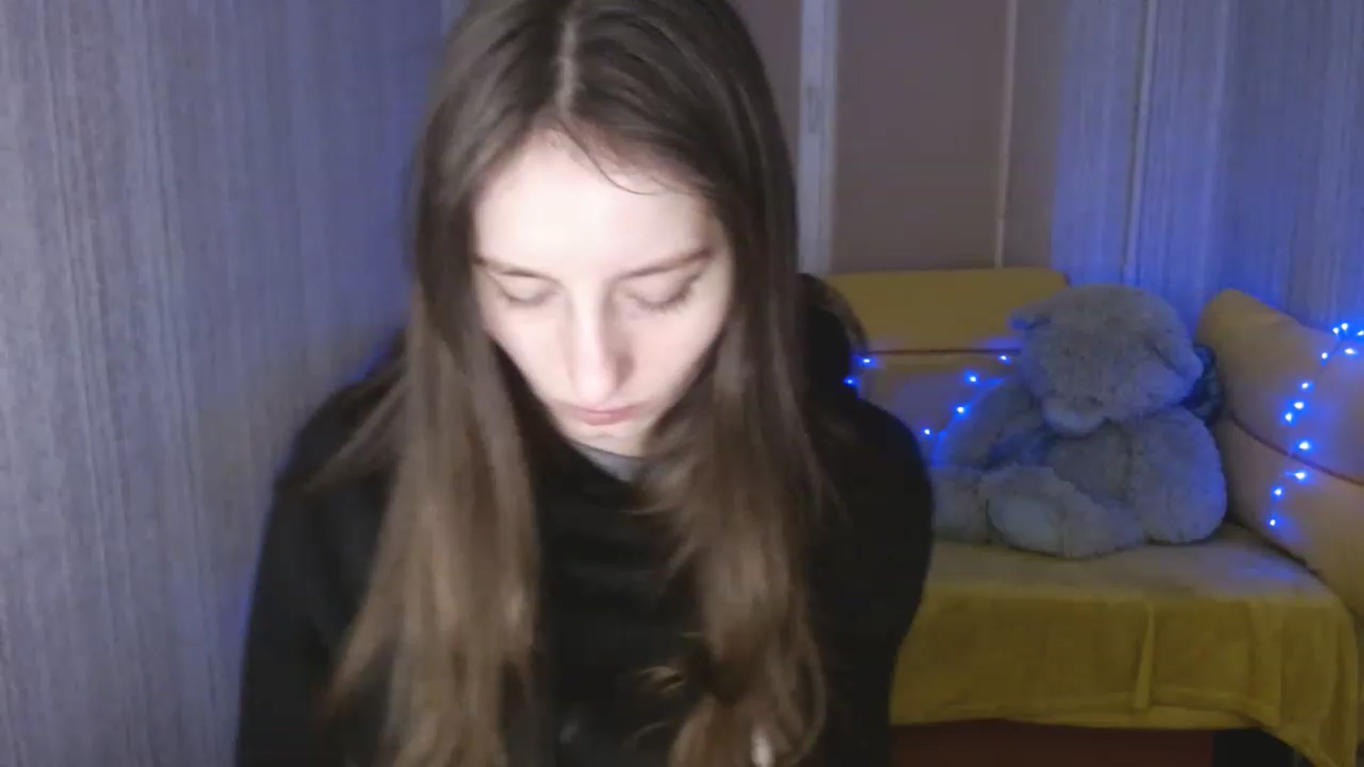 Gallery image thumbnail from Lunnaa_xx's myfreecams stream on, 01/10/2023, 14:45 image 10 of 20