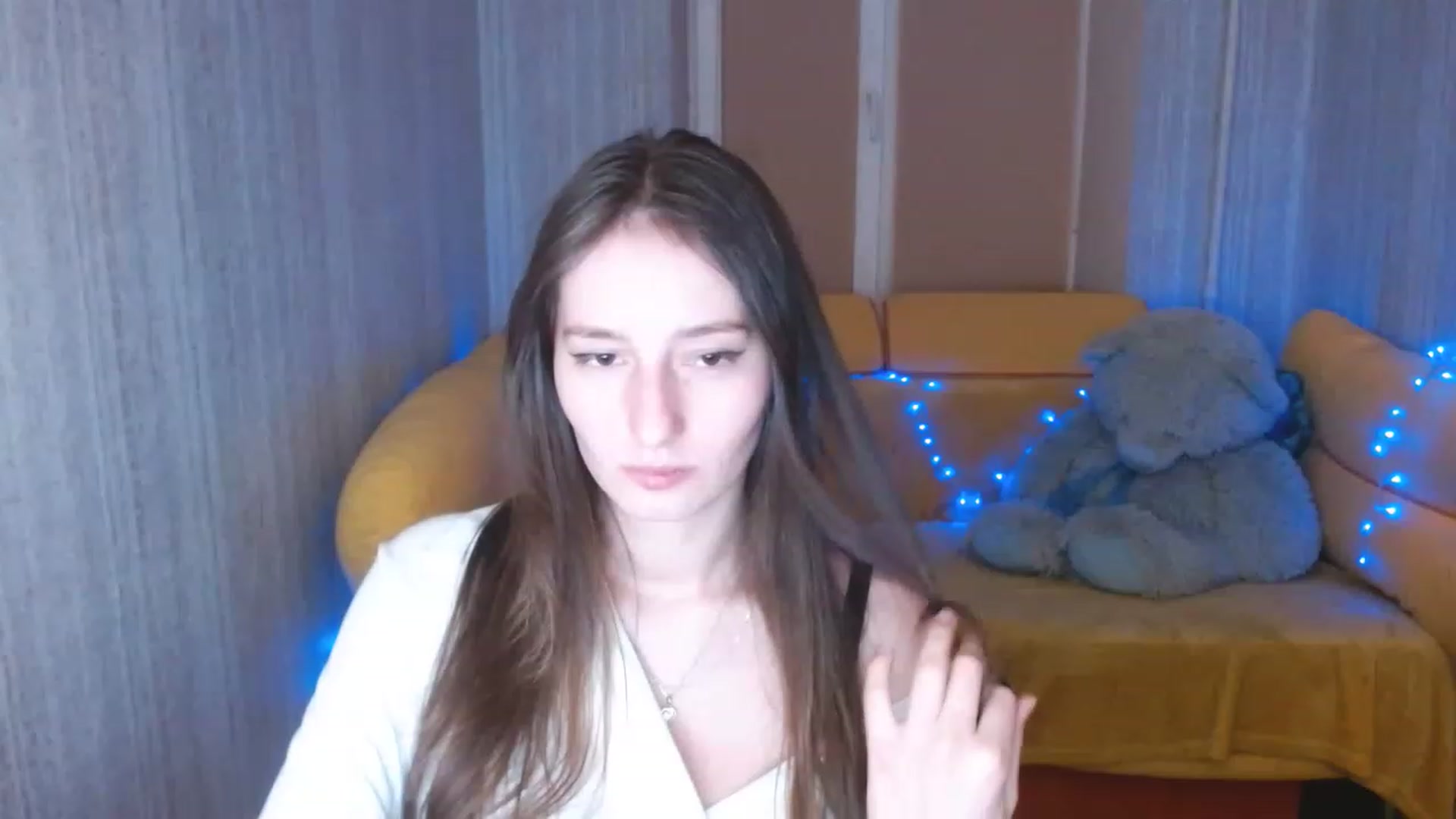 Gallery image thumbnail from Lunnaa_xx's myfreecams stream on, 01/10/2023, 17:58 image 11 of 20