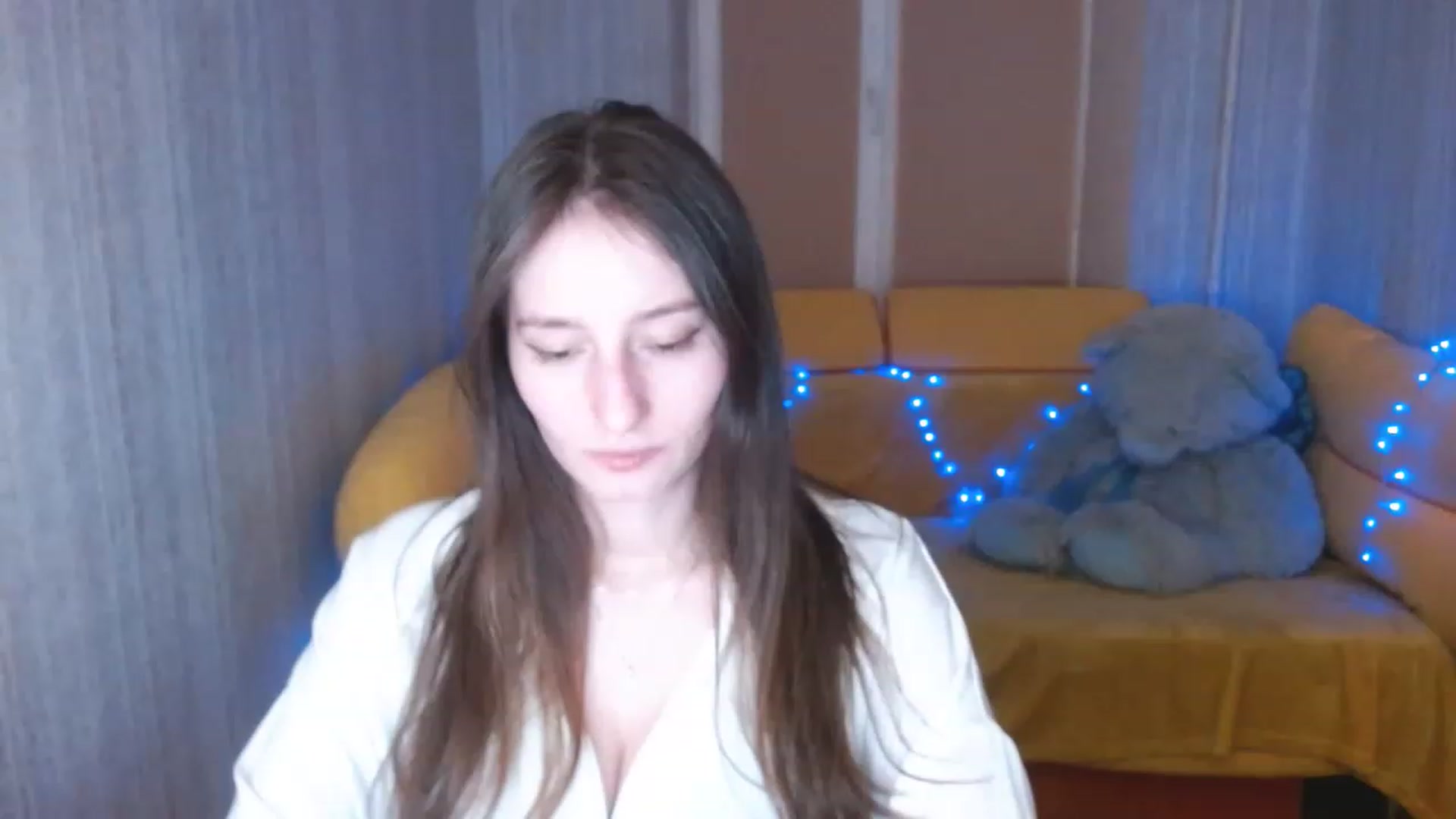 Gallery image thumbnail from Lunnaa_xx's myfreecams stream on, 01/10/2023, 17:58 image 19 of 20