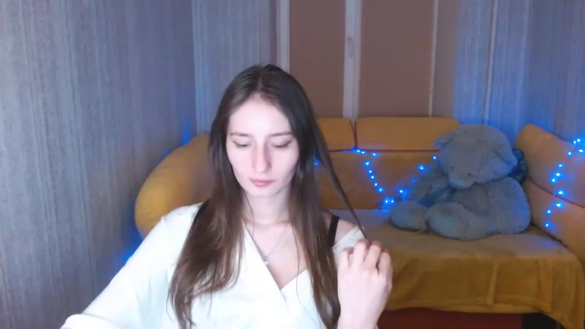 Gallery image thumbnail from Lunnaa_xx's myfreecams stream on, 01/10/2023, 17:58 image 10 of 20