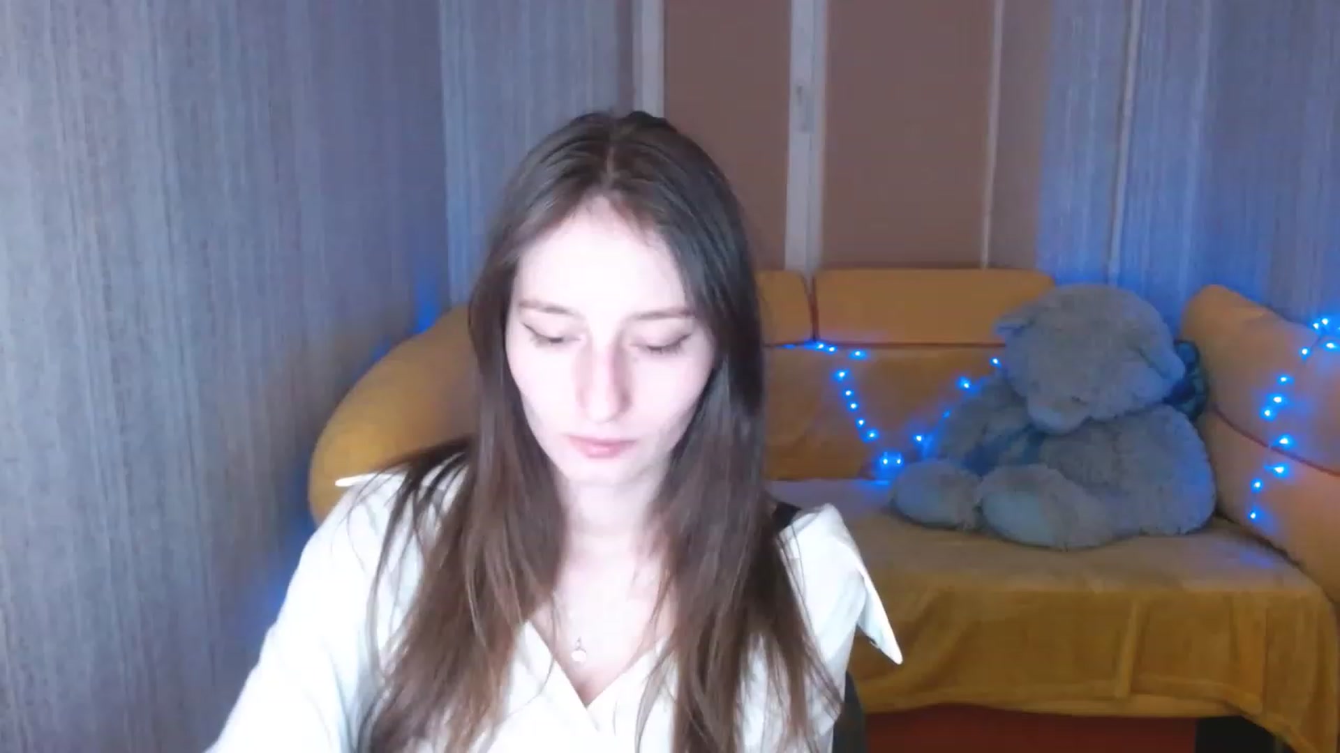 Gallery image thumbnail from Lunnaa_xx's myfreecams stream on, 01/10/2023, 17:58 image 15 of 20