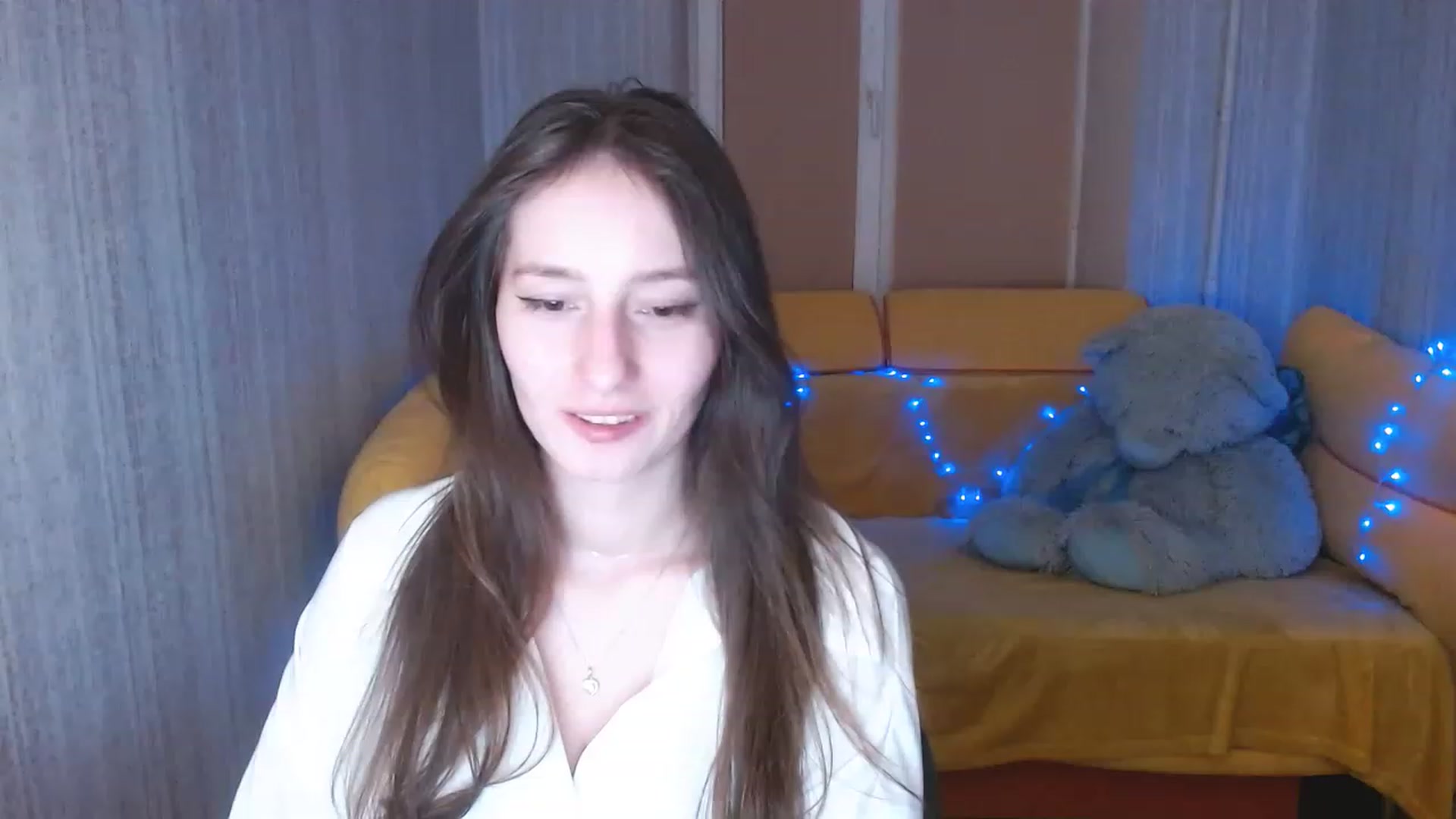 Gallery image thumbnail from Lunnaa_xx's myfreecams stream on, 01/10/2023, 17:58 image 20 of 20