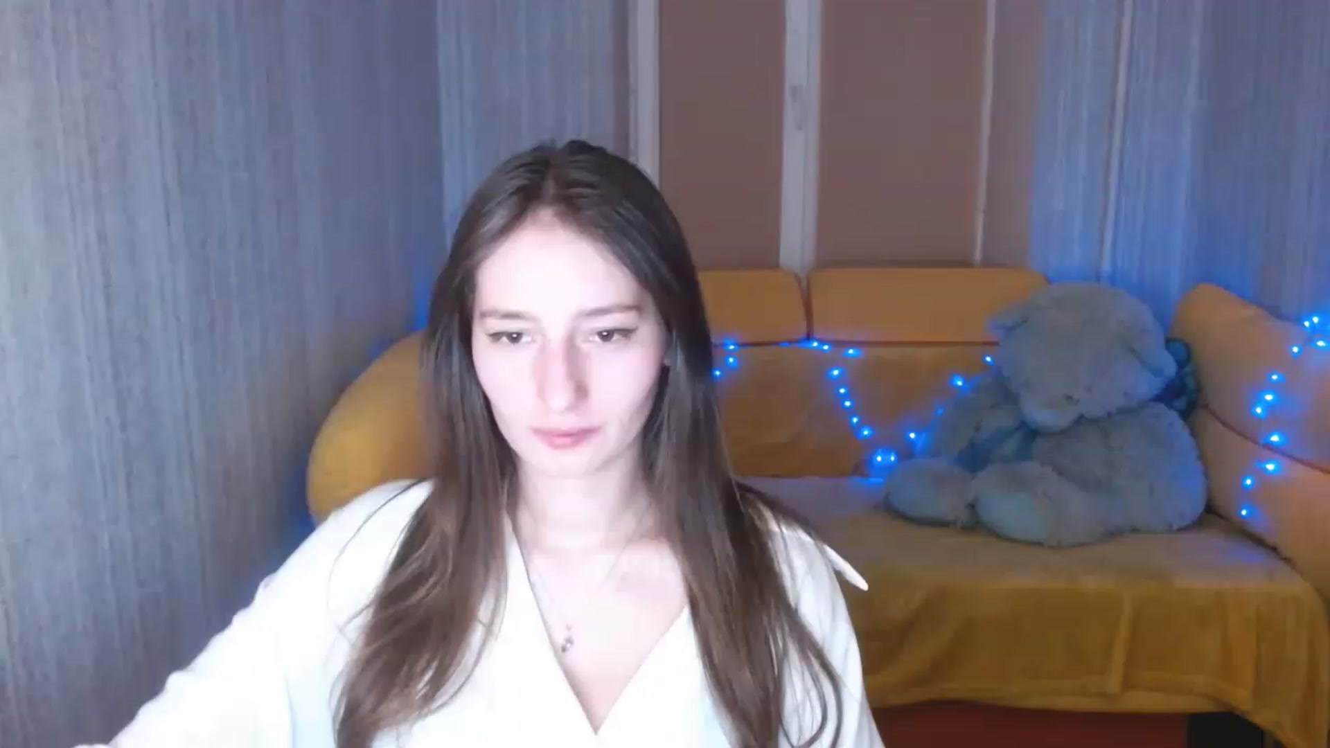 Gallery image thumbnail from Lunnaa_xx's myfreecams stream on, 01/10/2023, 17:58 image 7 of 20