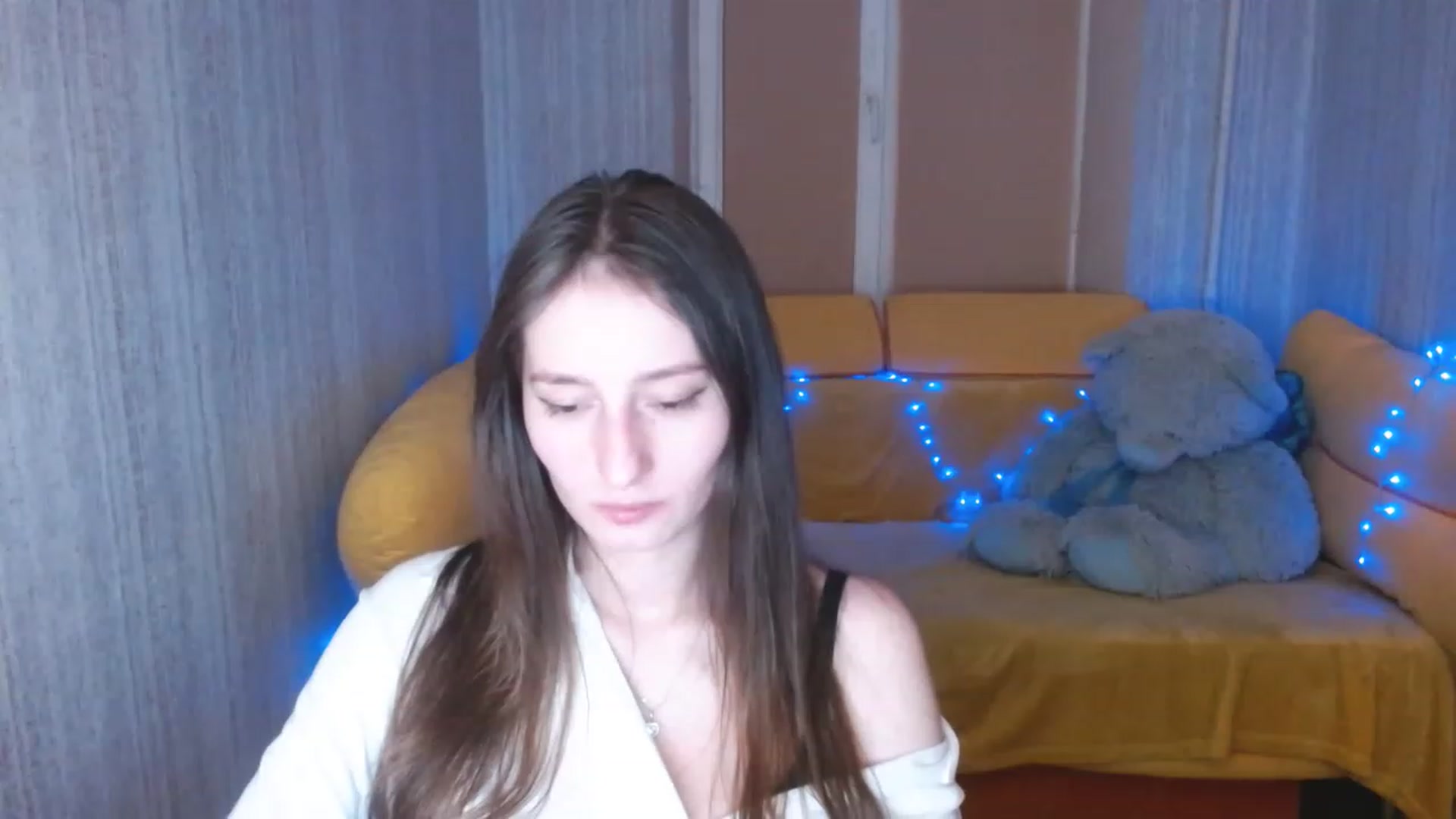 Gallery image thumbnail from Lunnaa_xx's myfreecams stream on, 01/10/2023, 17:58 image 14 of 20