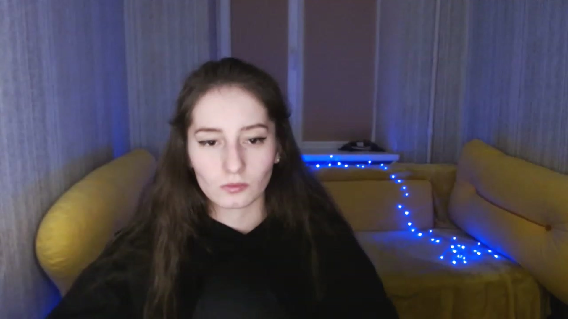 Gallery image thumbnail from Lunnaa_xx's myfreecams stream on, 01/18/2023, 15:32 image 13 of 20