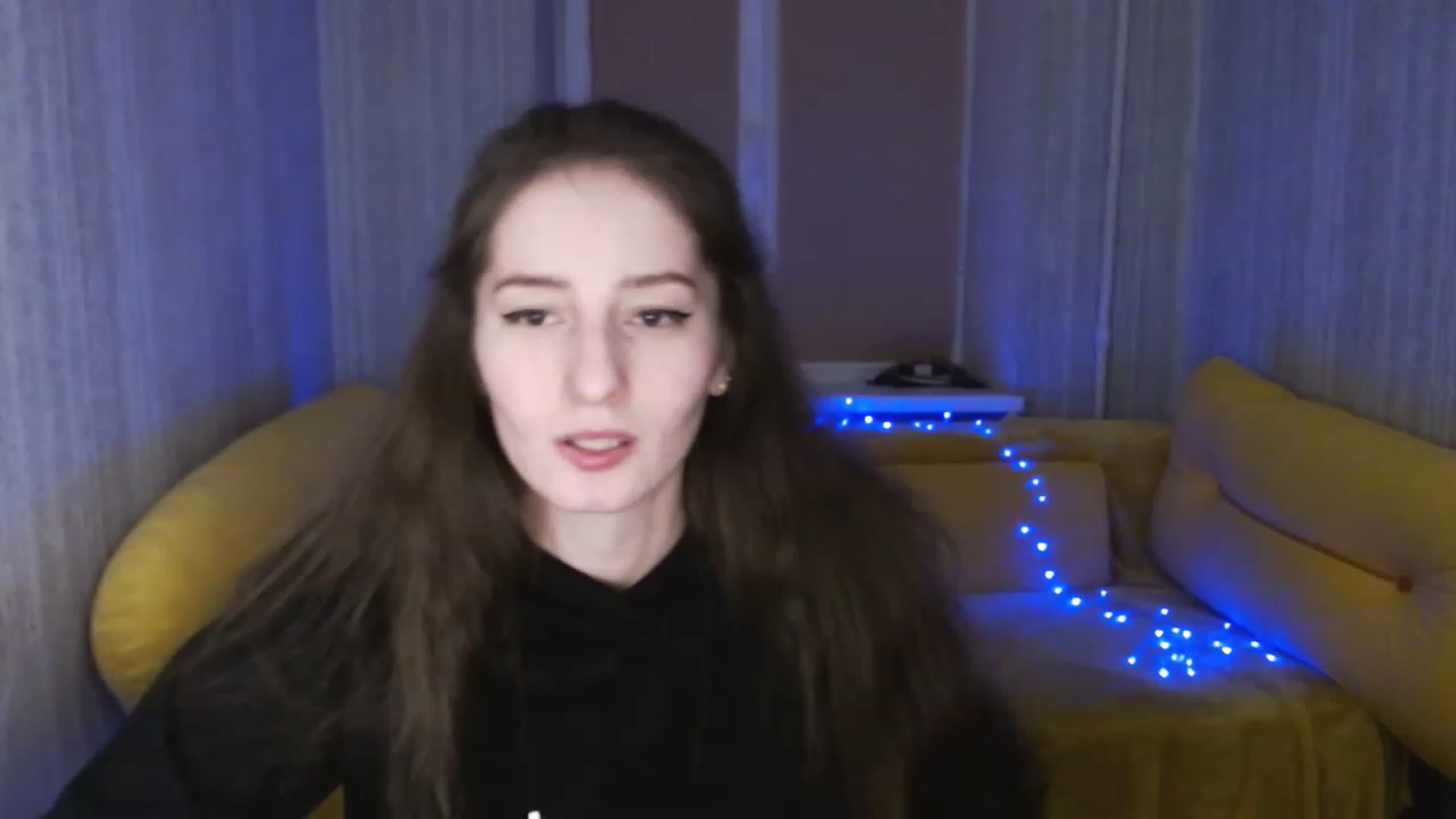 Gallery image thumbnail from Lunnaa_xx's myfreecams stream on, 01/18/2023, 15:32 image 15 of 20
