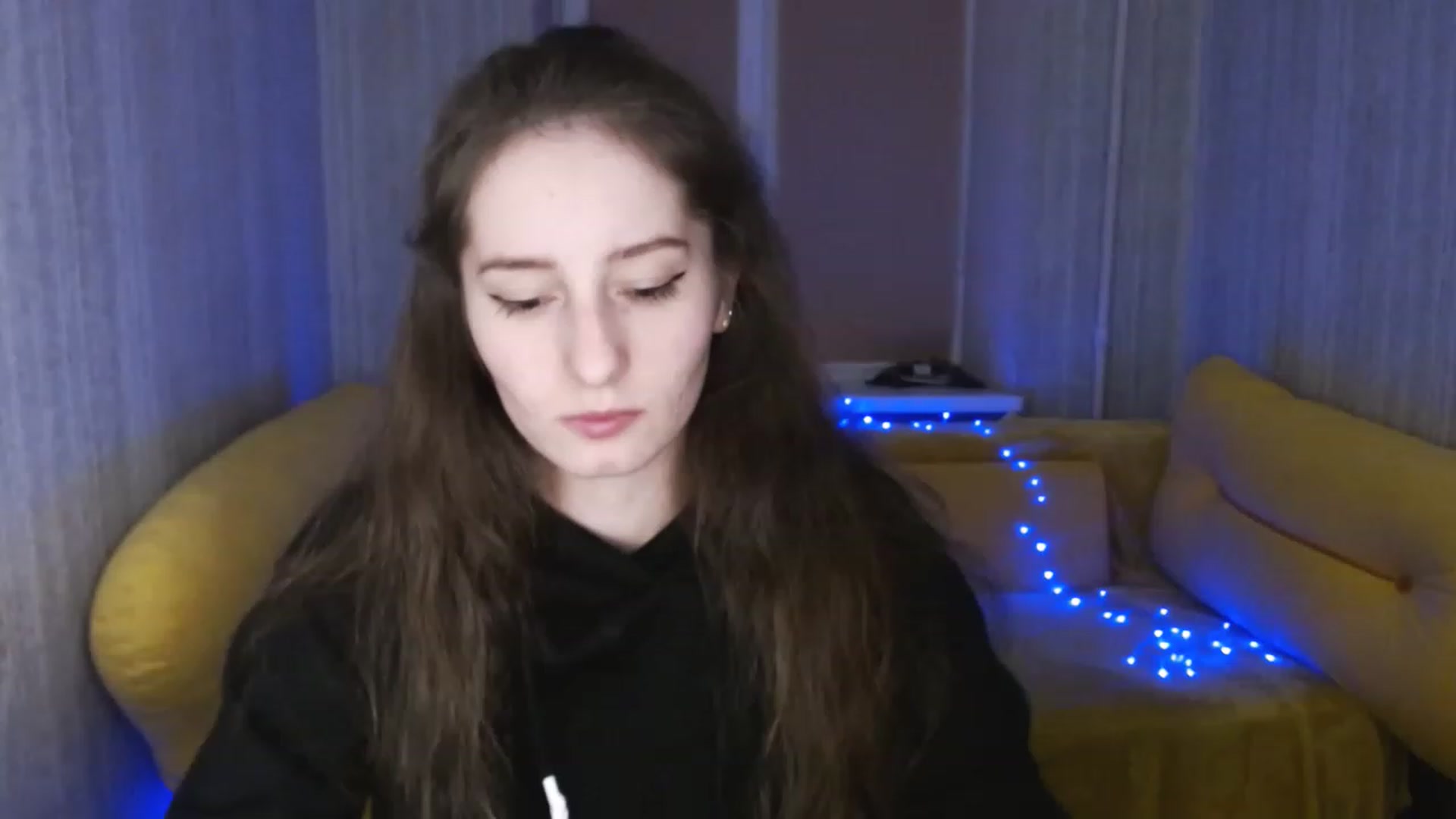 Gallery image thumbnail from Lunnaa_xx's myfreecams stream on, 01/18/2023, 15:32 image 18 of 20