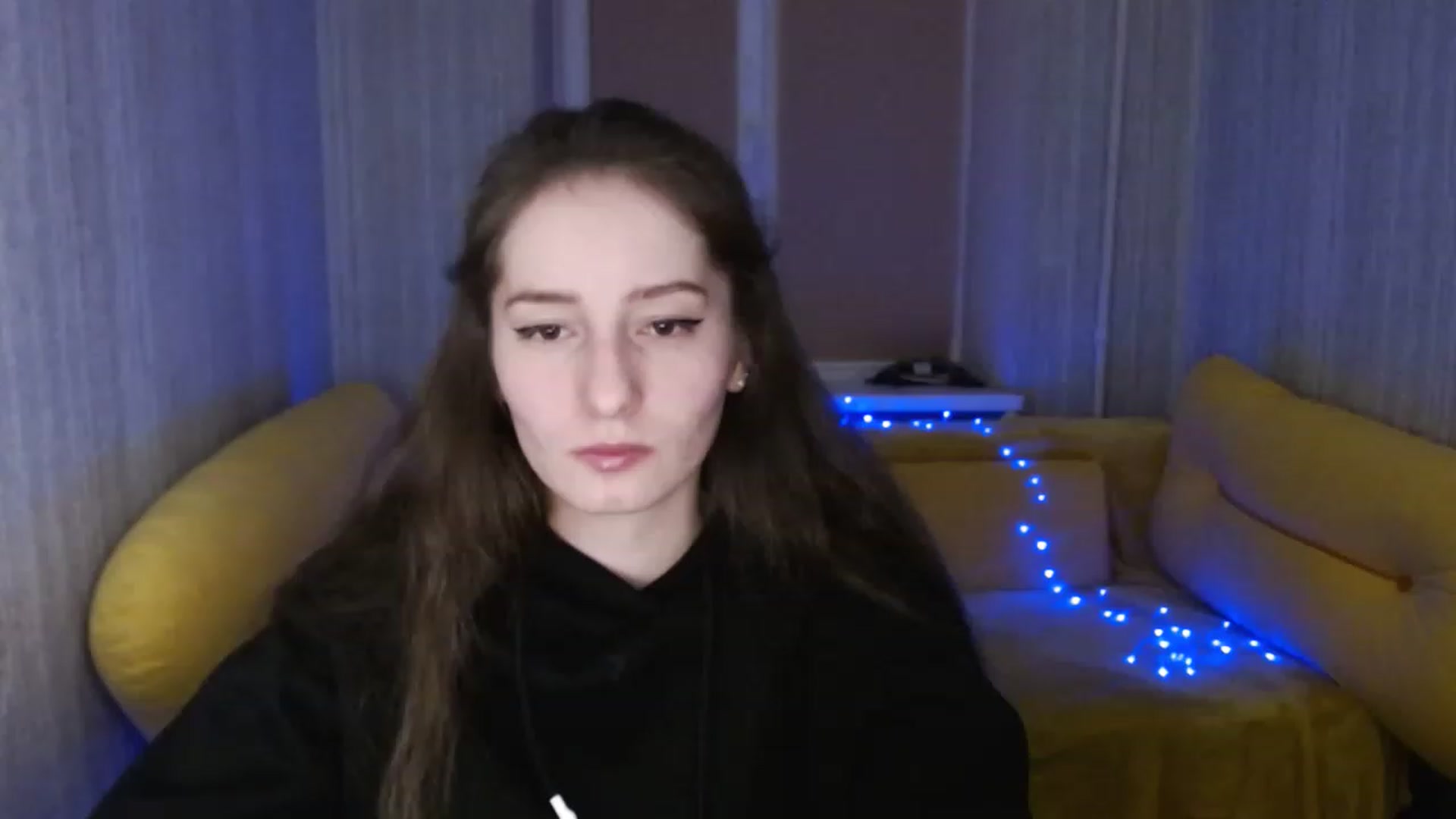 Gallery image thumbnail from Lunnaa_xx's myfreecams stream on, 01/18/2023, 15:32 image 1 of 20