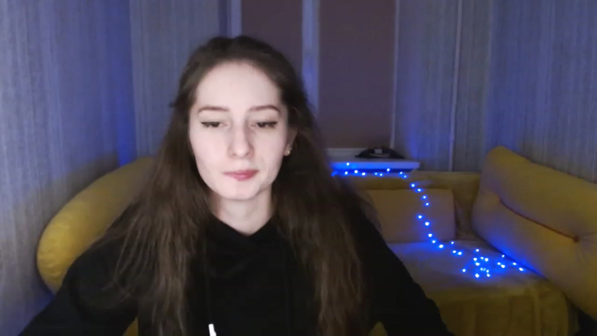 Gallery image thumbnail from Lunnaa_xx's myfreecams stream on, 01/18/2023, 15:32 image 16 of 20