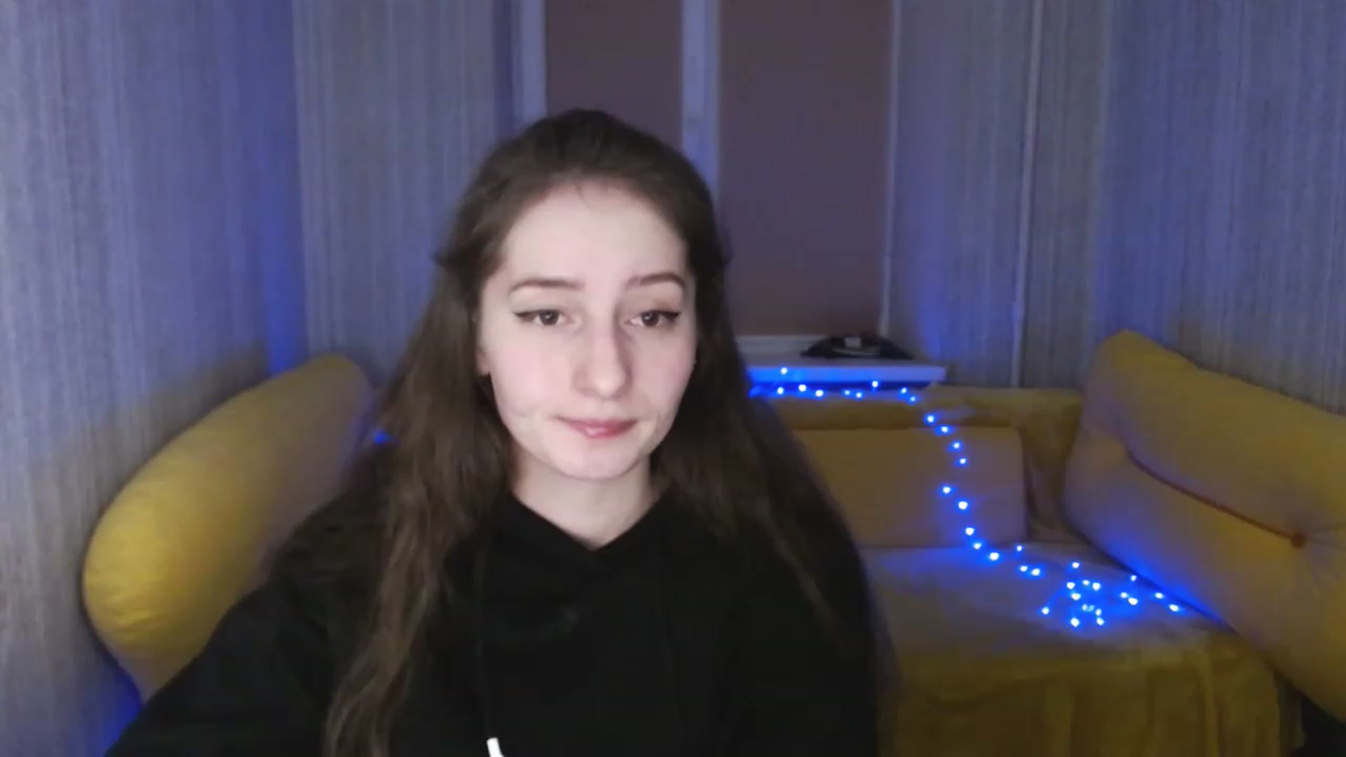 Gallery image thumbnail from Lunnaa_xx's myfreecams stream on, 01/18/2023, 15:32 image 3 of 20